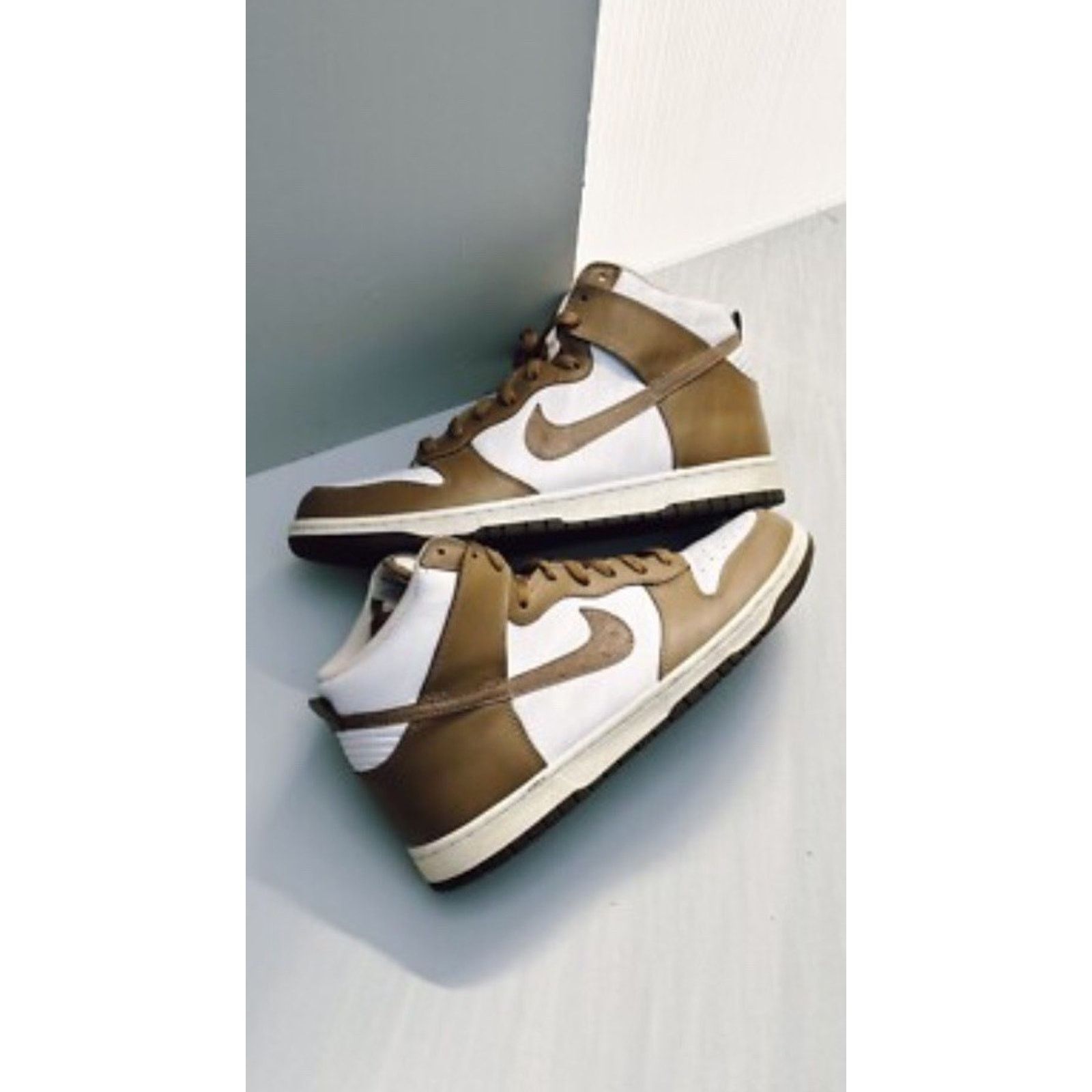 Nike Nike Dunk High Ostrich Swoosh Pack Brown Kelp 2011 US10 Rare Size US 10 / EU 43 - 2 Thumbnail