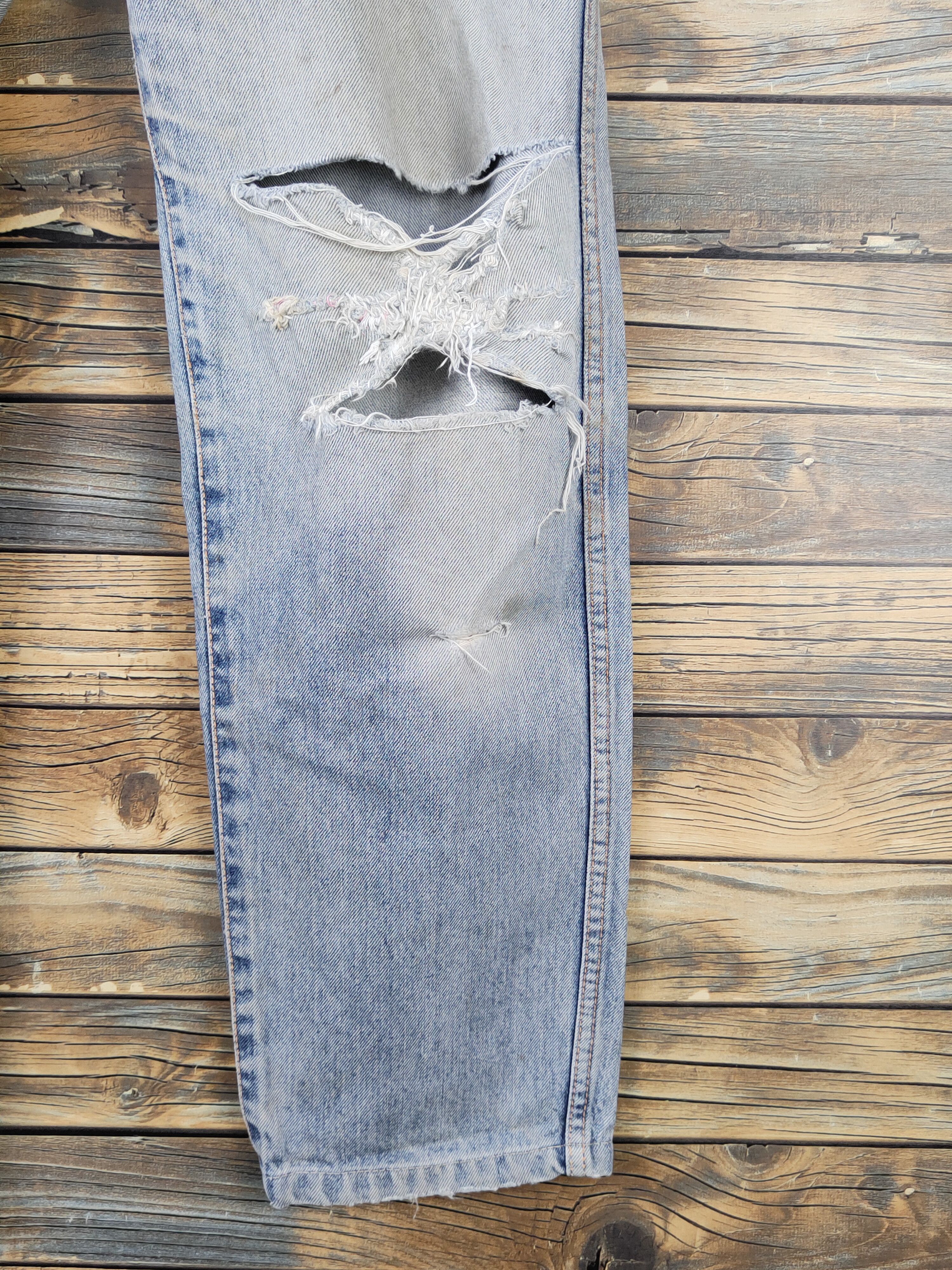 Edwin Edwin Light Blue Distressed Ripped denim Jeans #W1800 Size US 33 - 6 Thumbnail