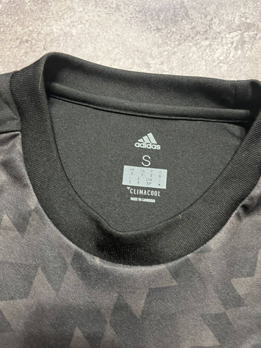 Adidas Manchester united Adidas 2017/2018 away jersey Size US S / EU 44-46 / 1 - 4 Thumbnail