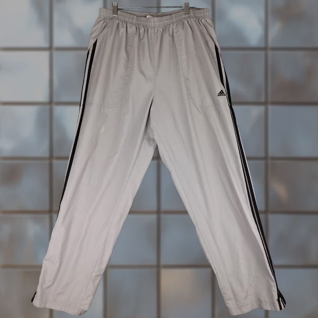 Adidas VINTAGE adidas Track Pants Mens XL Gray Windbreaker Lightweight Athleisure Gym Size US 36 / EU 52 - 1 Thumbnail