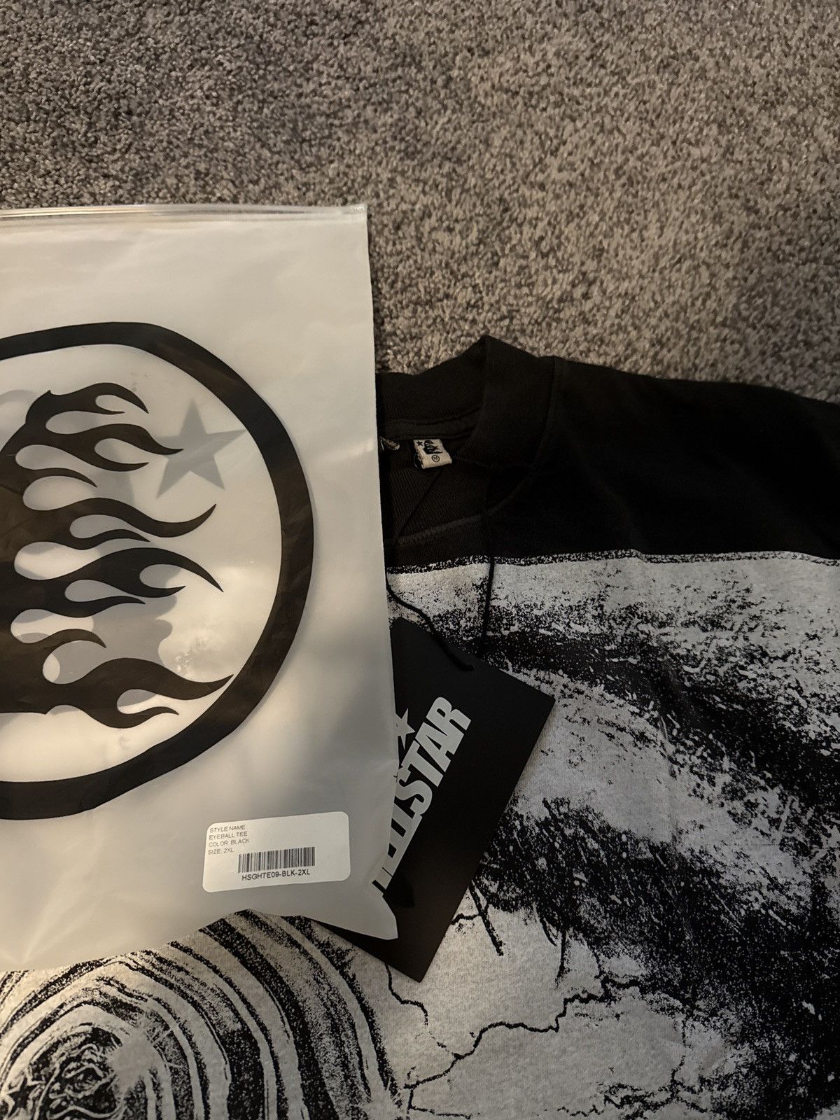 HELLSTAR 🔥BNWT Authentic Hellstar Brainwashed/Eyeball T size Medium🔥 Size US M / EU 48-50 / 2 - 4 Thumbnail