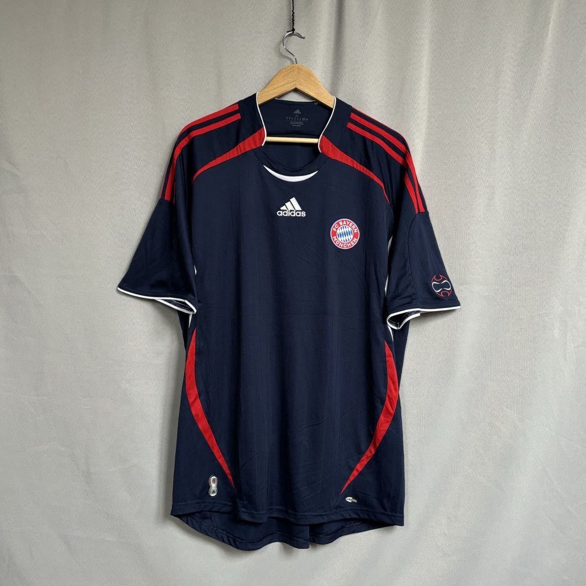 Adidas Adidas FC Bayern 2021 jersey football xl vintage rare Size US XL / EU 56 / 4 - 1 Thumbnail