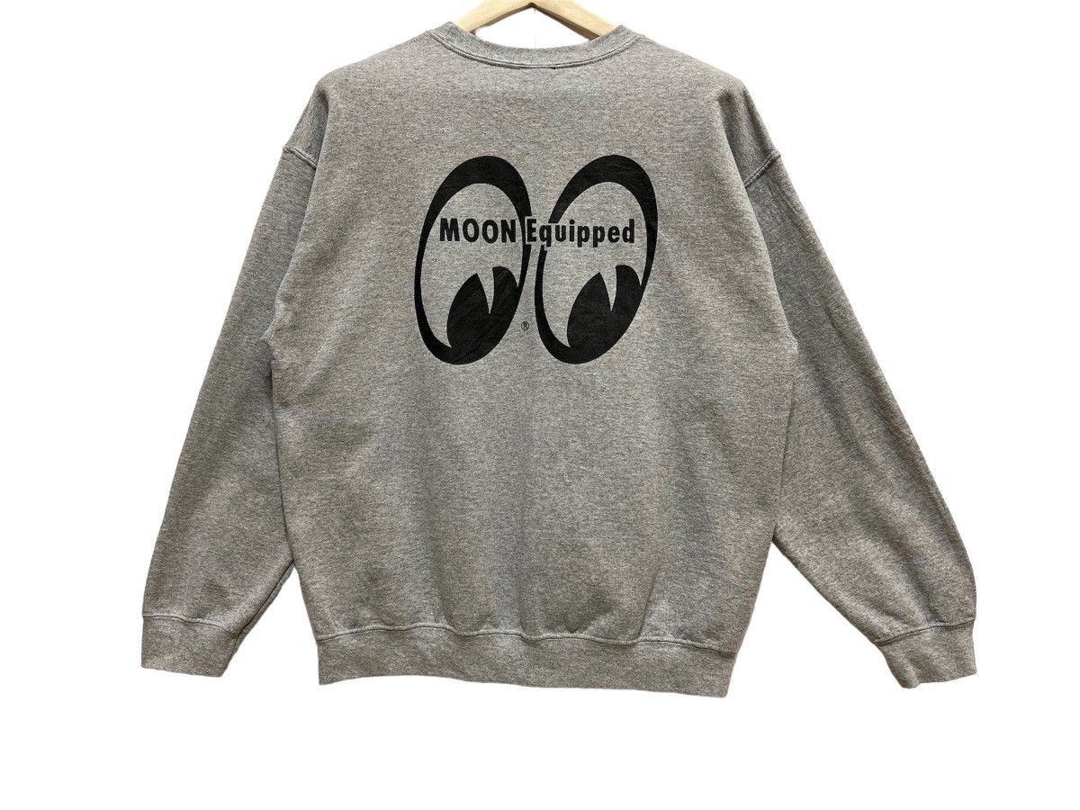 Japanese Brand Vintage 90s MOONEYES Big Logo Crewneck Sweatshirt Size L Size US L / EU 52-54 / 3 - 10 Thumbnail