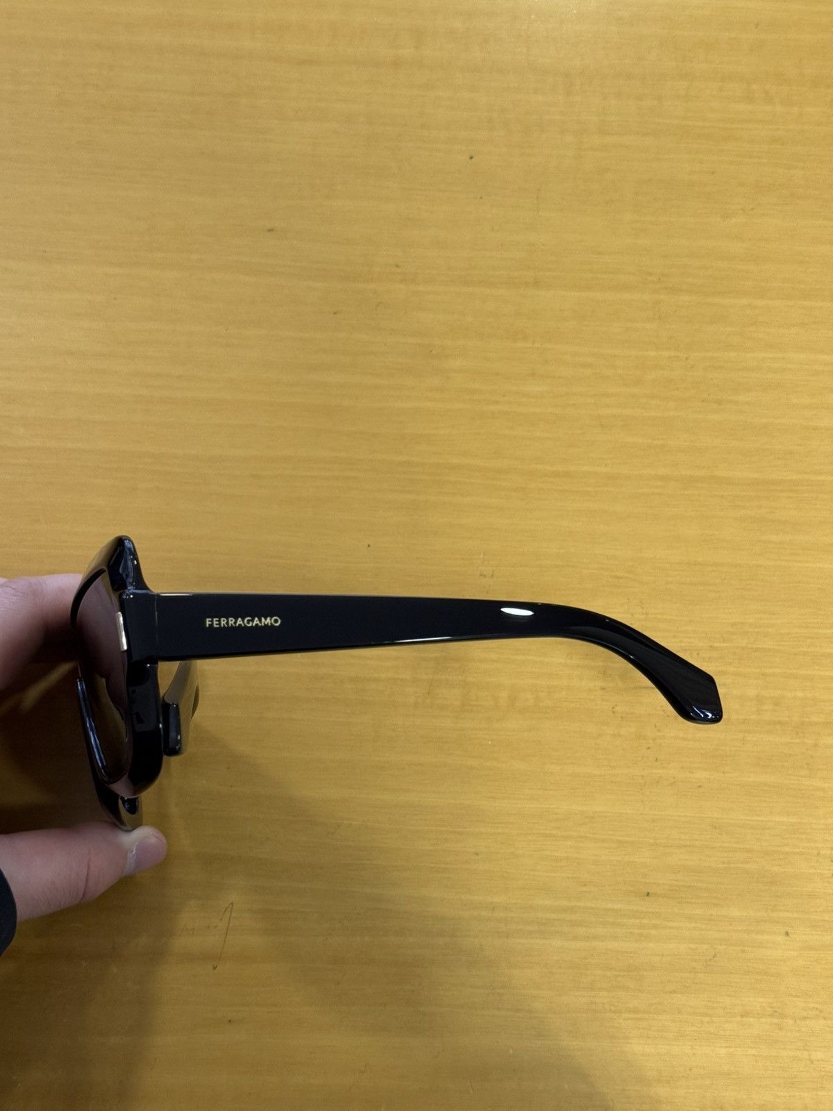 Salvatore Ferragamo Ferragamo Sunglasses SF2061SE 001 Size ONE SIZE - 3 Thumbnail