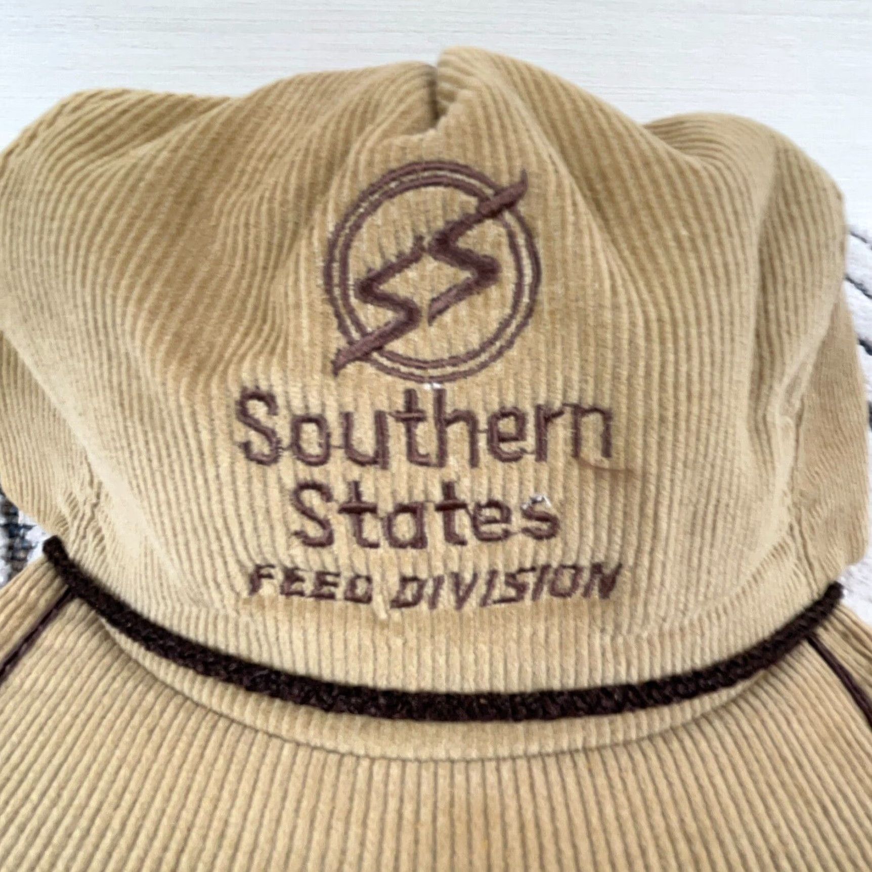 Vintage VINTAGE Southern States Trucker Hat Cap Brown Corduroy Rope 80s USA Snap Back FF Size ONE SIZE - 5 Thumbnail