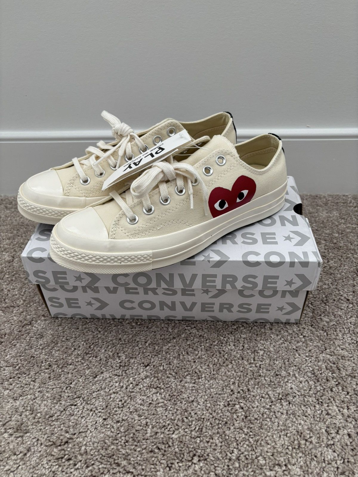 Comme des Garcons PLAY × Converse Comme Des Garcons Play x Converse Chuck Taylor Size US 8.5 / EU 41-42 - 2 Thumbnail