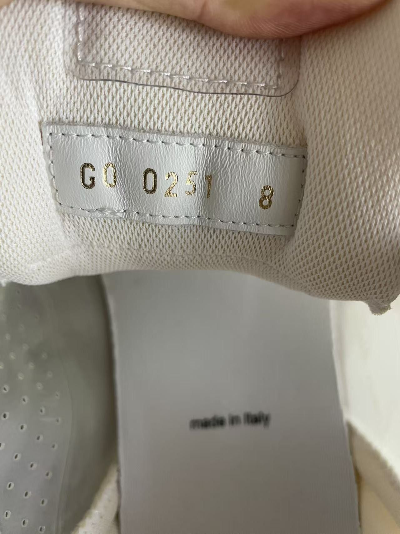 Louis Vuitton Louis Vuitton Trainer White Transparent Size US 8 / EU 41 - 13 Thumbnail