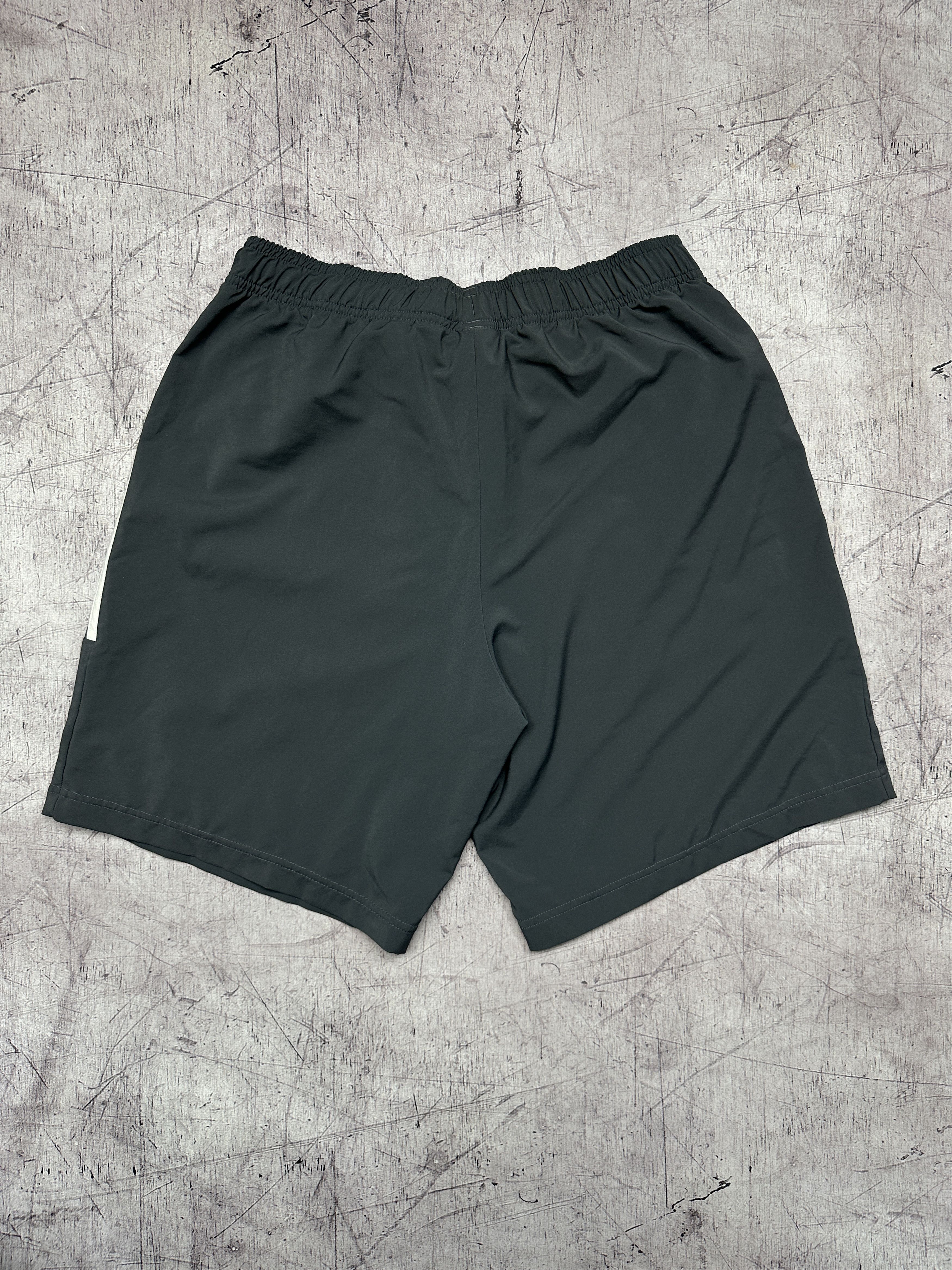 Adidas Adidas Mens Nylon Shorts Size US 34 / EU 50 - 8 Thumbnail