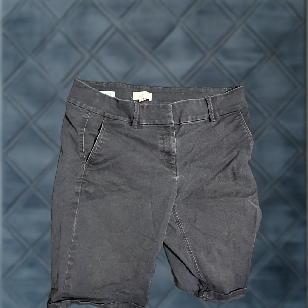 Loft LOFT Shorts Womens 10 Gray Flat Front Bermuda Chino Distressed Casual Cotton Womens Size 32" / US 10 / IT 46 - 1 Thumbnail