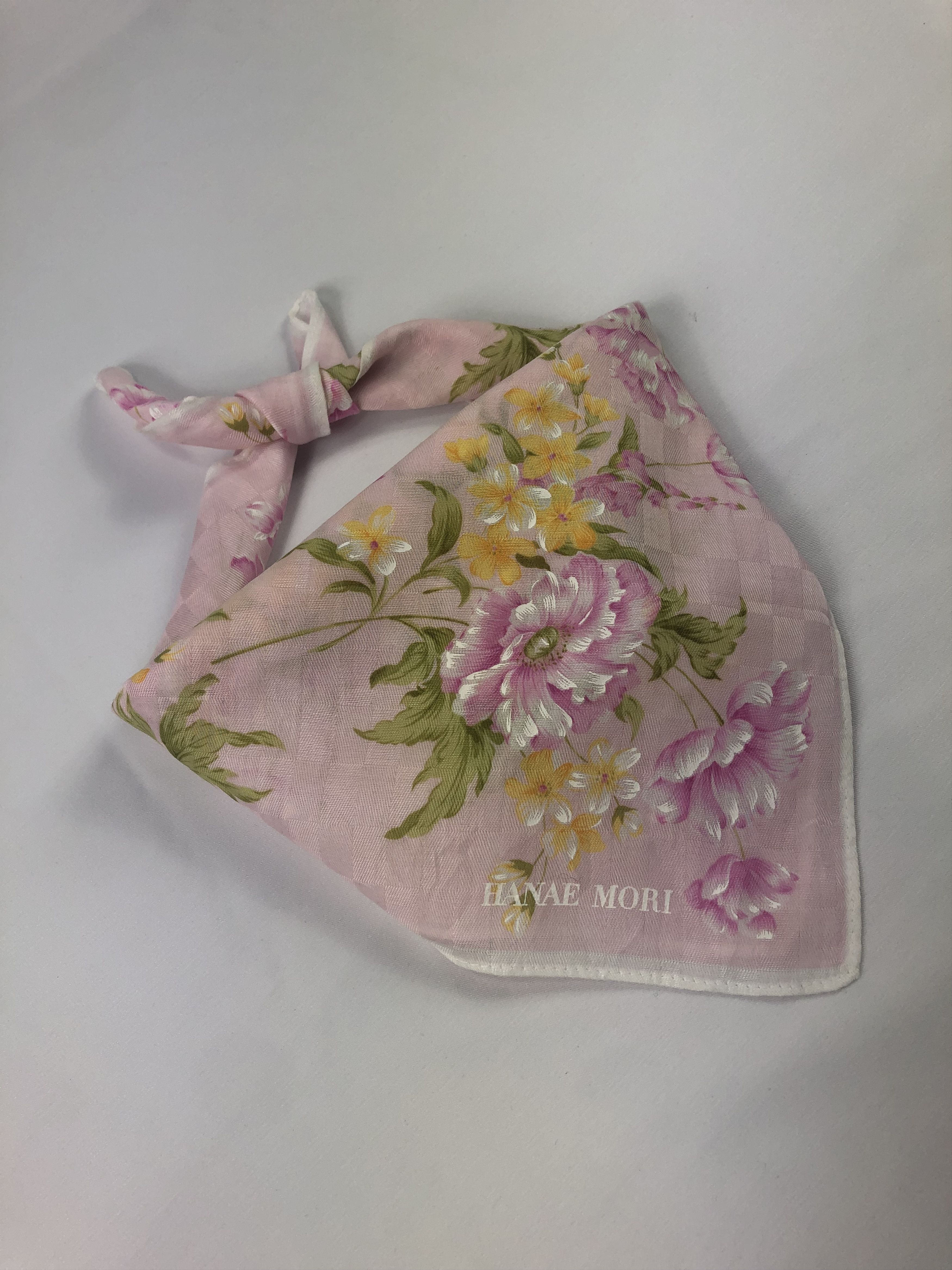 Hanae Mori × Japanese Brand × Vintage Hanae Mori Handkerchief / Bandana / Neckerchief Size ONE SIZE - 1 Thumbnail