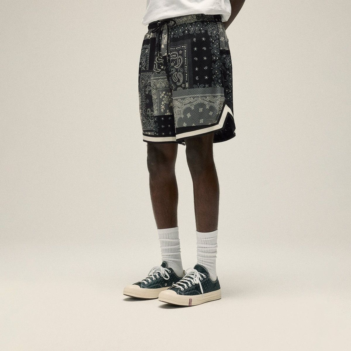 Kith Kith Ornate Printed Mesh Curtis Short in Black Size medium Size US 32 / EU 48 - 3 Thumbnail