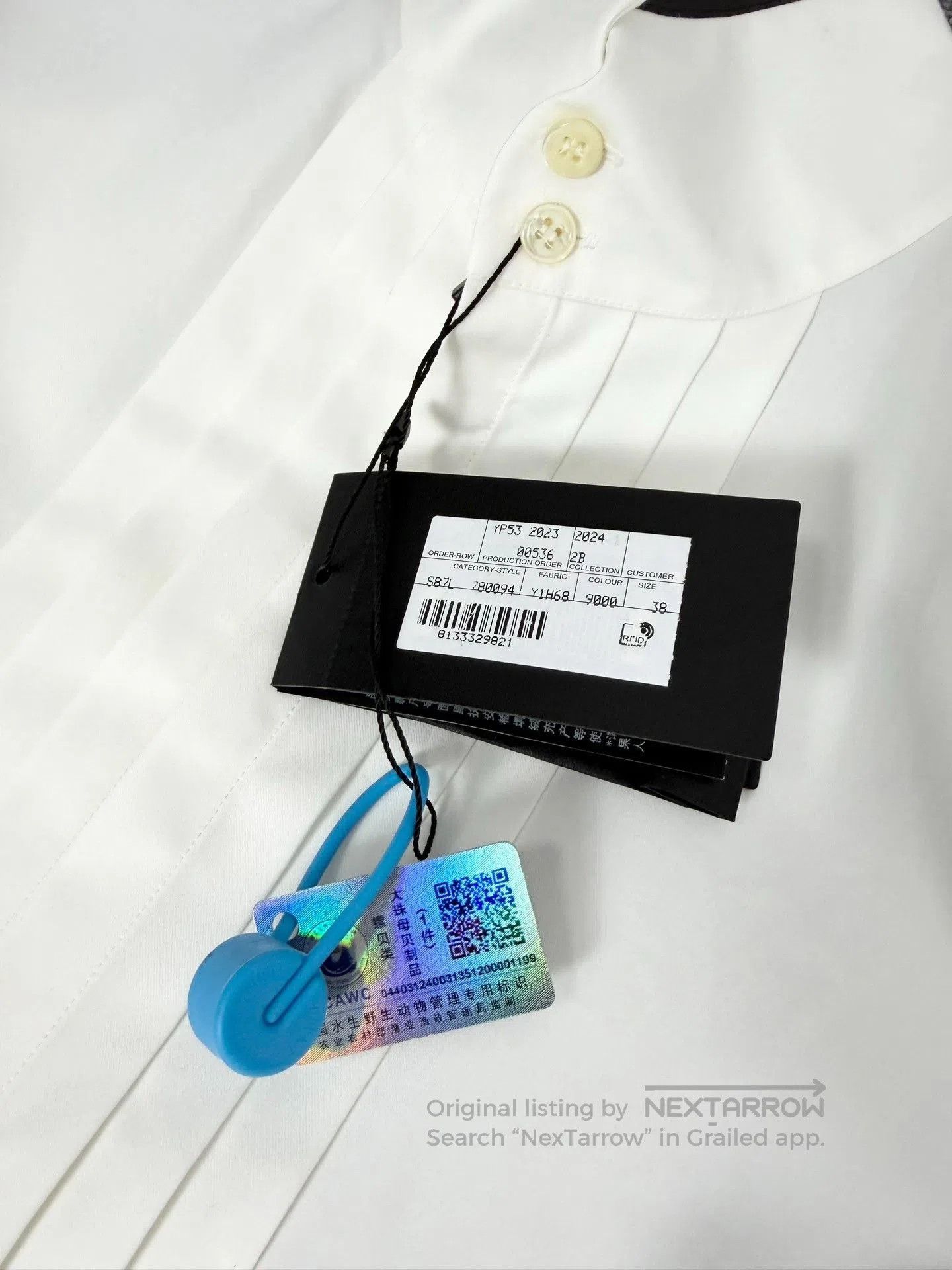 Saint Laurent Paris Saint Laurent White Pleated Dress Shirt. Size US M / EU 48-50 / 2 - 3 Thumbnail