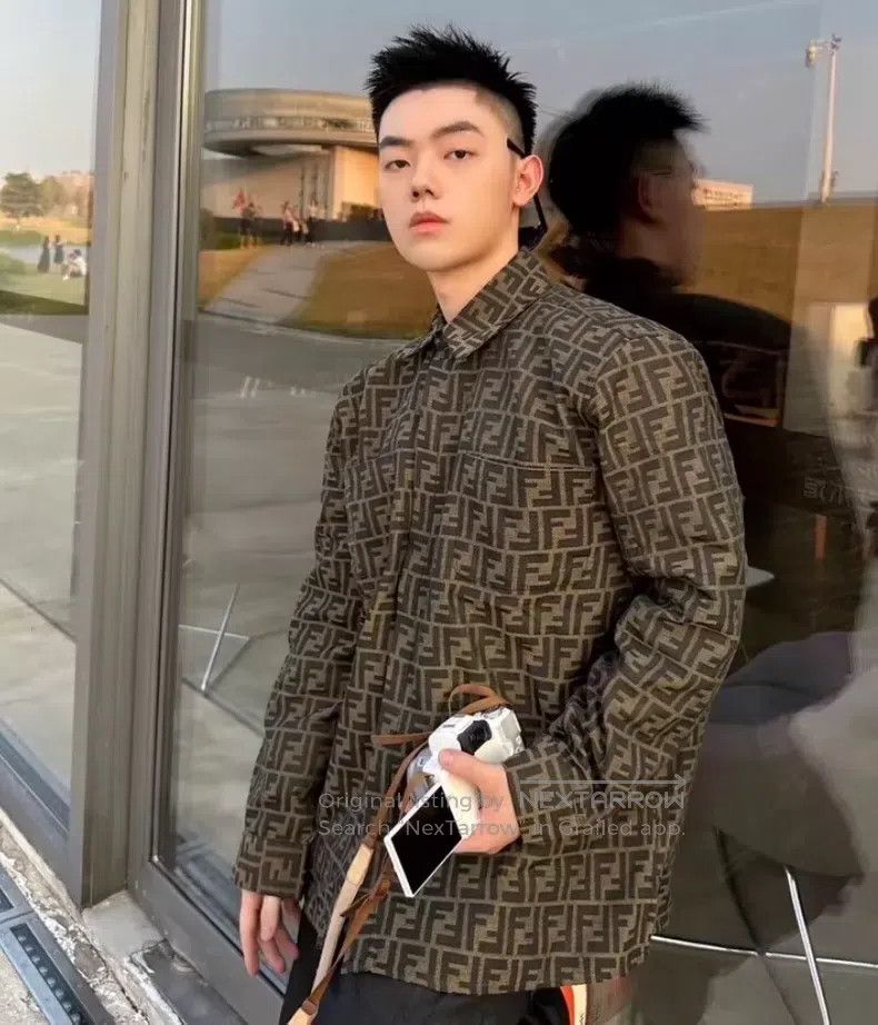 Fendi Fendi Dark brown logo letter all-over print long-sleeve sh Size US M / EU 48-50 / 2 - 8 Thumbnail