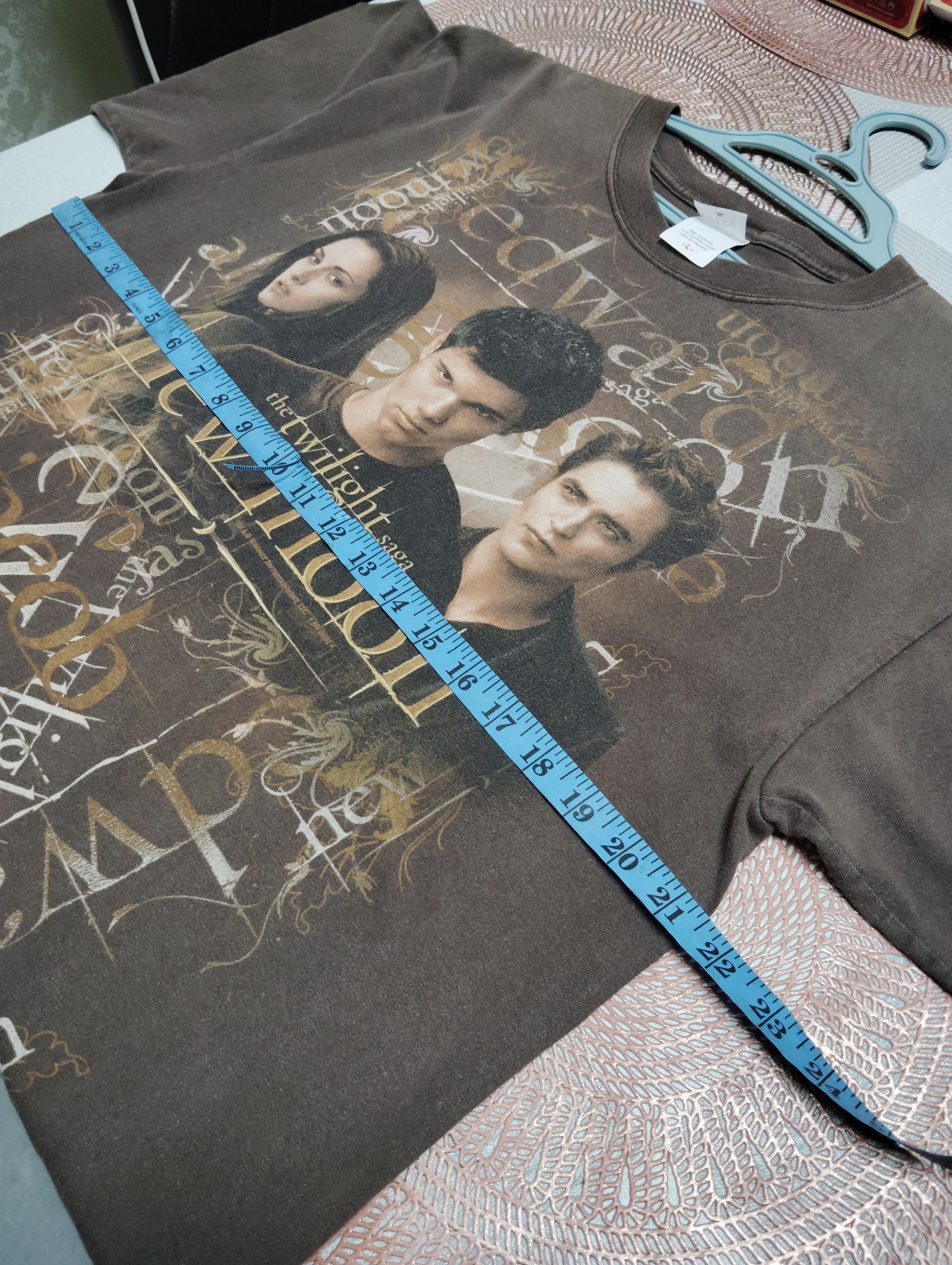 Other THE TWILIGHT SAGA NEW MOON MOVIE TEE Size US L / EU 52-54 / 3 - 8 Thumbnail