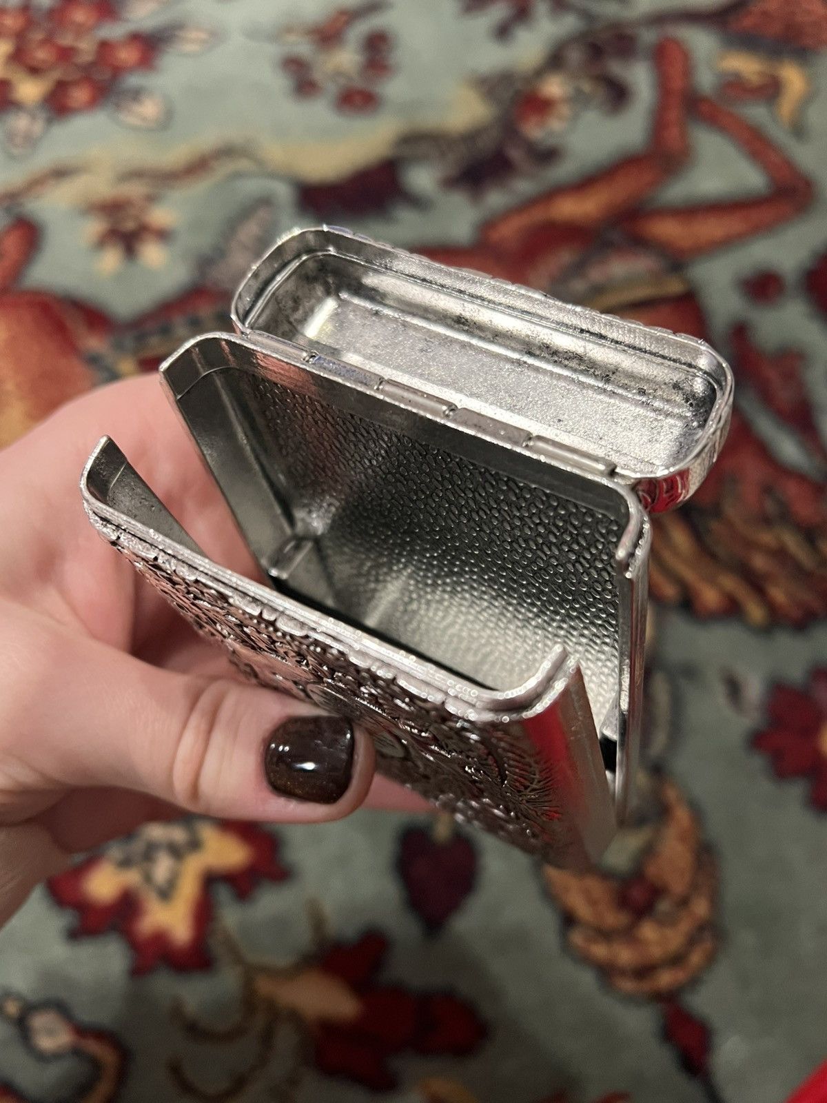 Vintage Vintage embossed cigarette case angel floral renaissance Size ONE SIZE - 17 Thumbnail