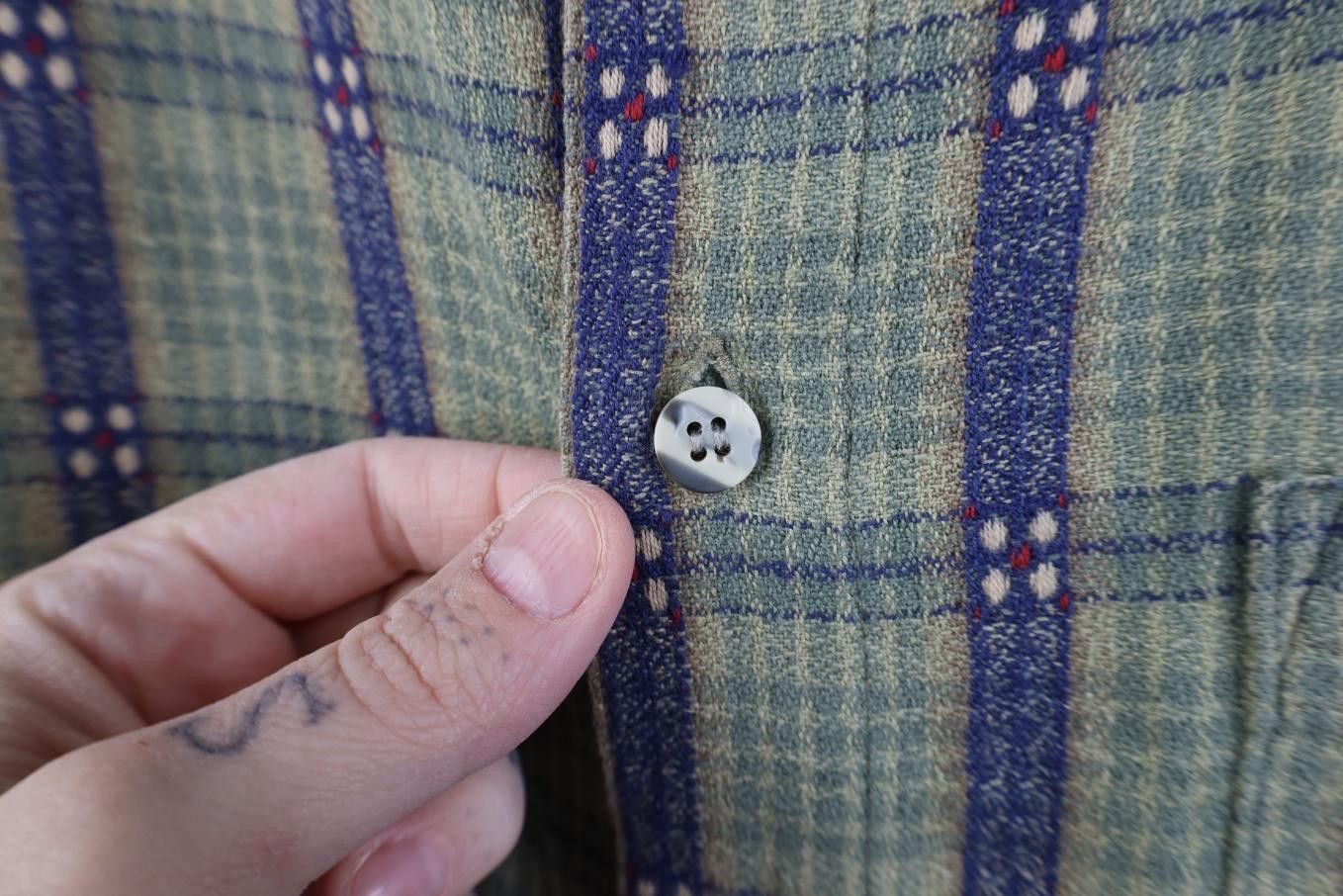 Vintage Vintage 90s The Territory Ahead Weave Geometric Button Shirt Size US L / EU 52-54 / 3 - 6 Thumbnail