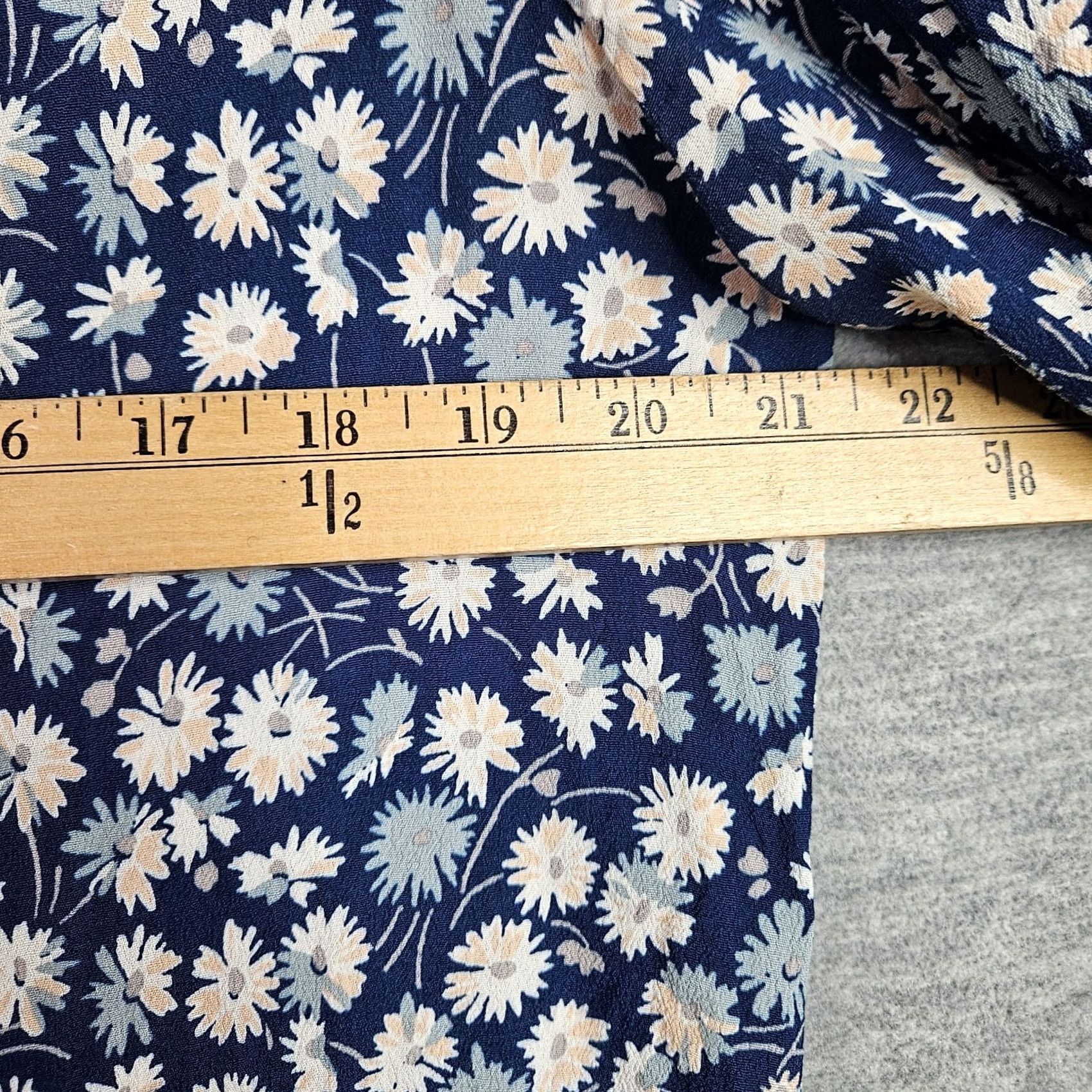 Madewell Madewell Blouse Shirt Women Floral Blue Moon Printed V-neck Button Down Long Sleeve Sz L Size L / US 10 / IT 46 - 3 Thumbnail