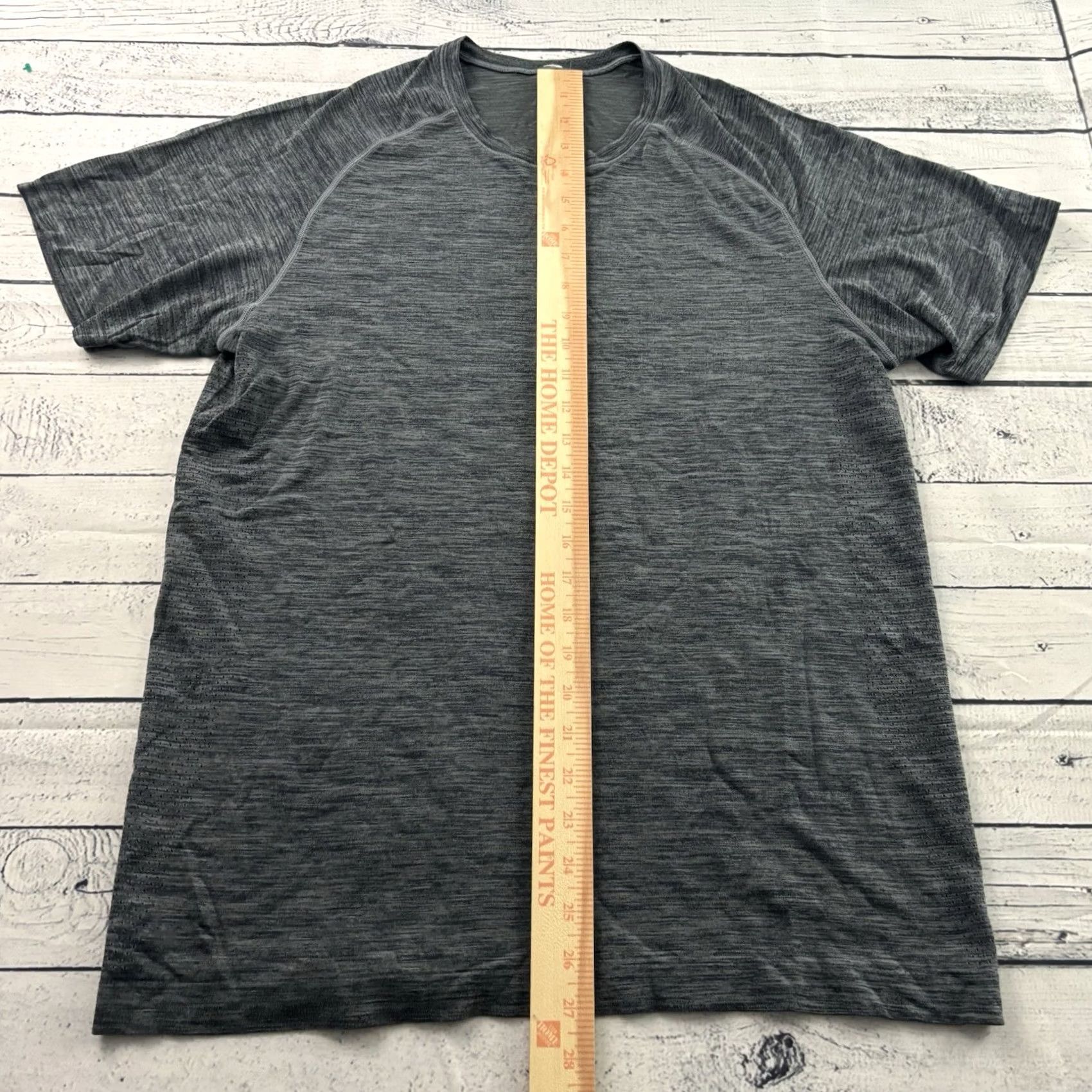 Lululemon Lululemon Metal Vent Tech Short Sleeve Shirt Men's L Gray T-Shirt Athletic Running & Gym Breathable Lightweight Size US L / EU 52-54 / 3 - 2 Thumbnail