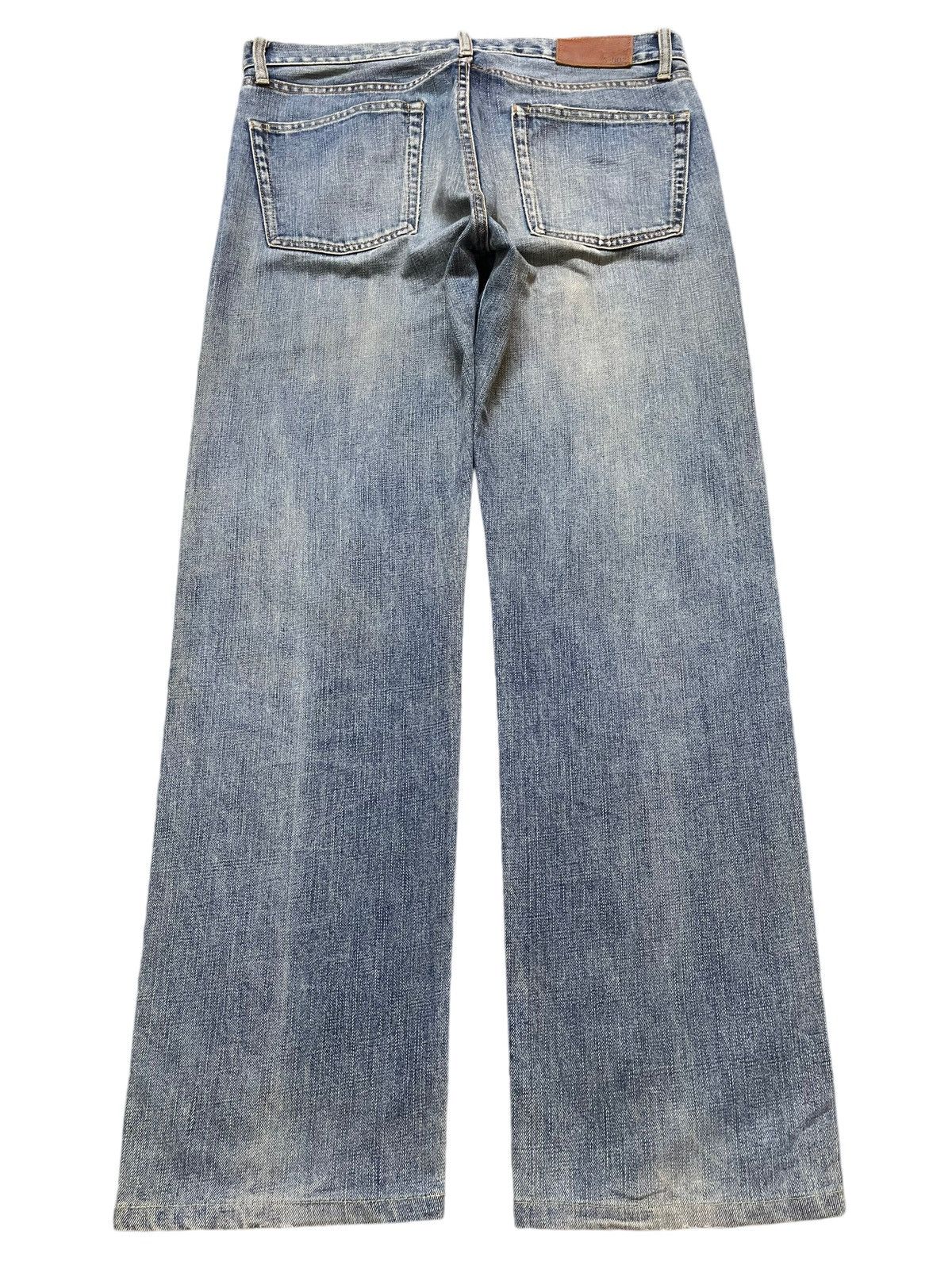 Uniqlo Vintage Japanese Uniqlo Blue Faded Wash Style Loose Jeans Size US 34 / EU 50 - 2 Thumbnail
