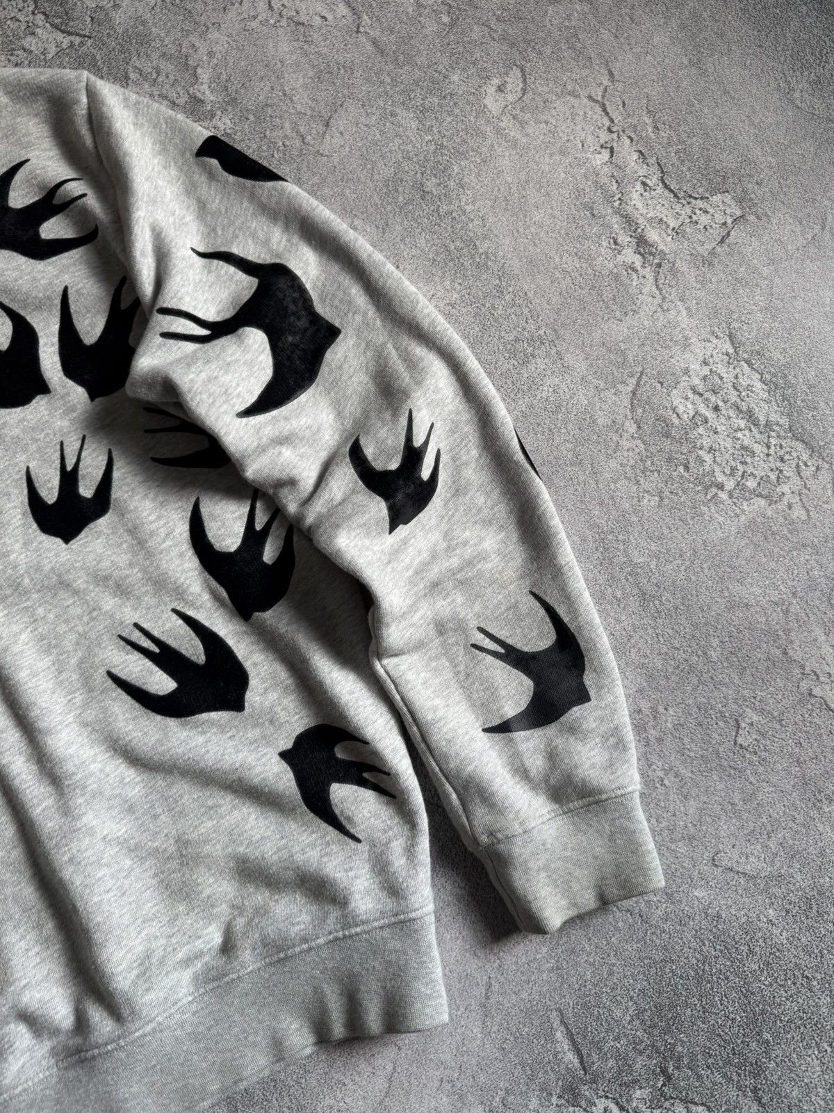 Alexander McQueen MCQ Alexander McQueen M/L birds logo sweatshirt jumper Size US M / EU 48-50 / 2 - 13 Thumbnail