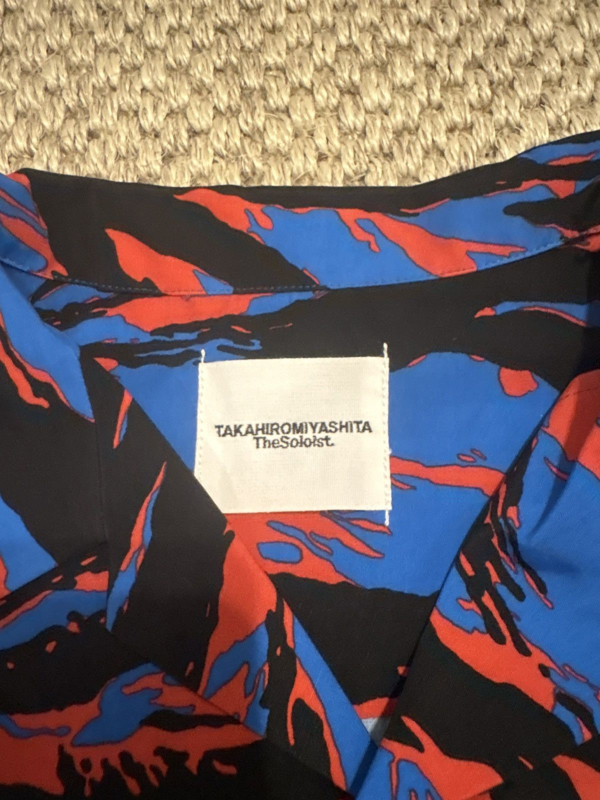 Takahiromiyashita The Soloist. Takahiromiyashita The Soloist Tiger Camo Rayon Shirt Blue Size US L / EU 52-54 / 3 - 3 Thumbnail
