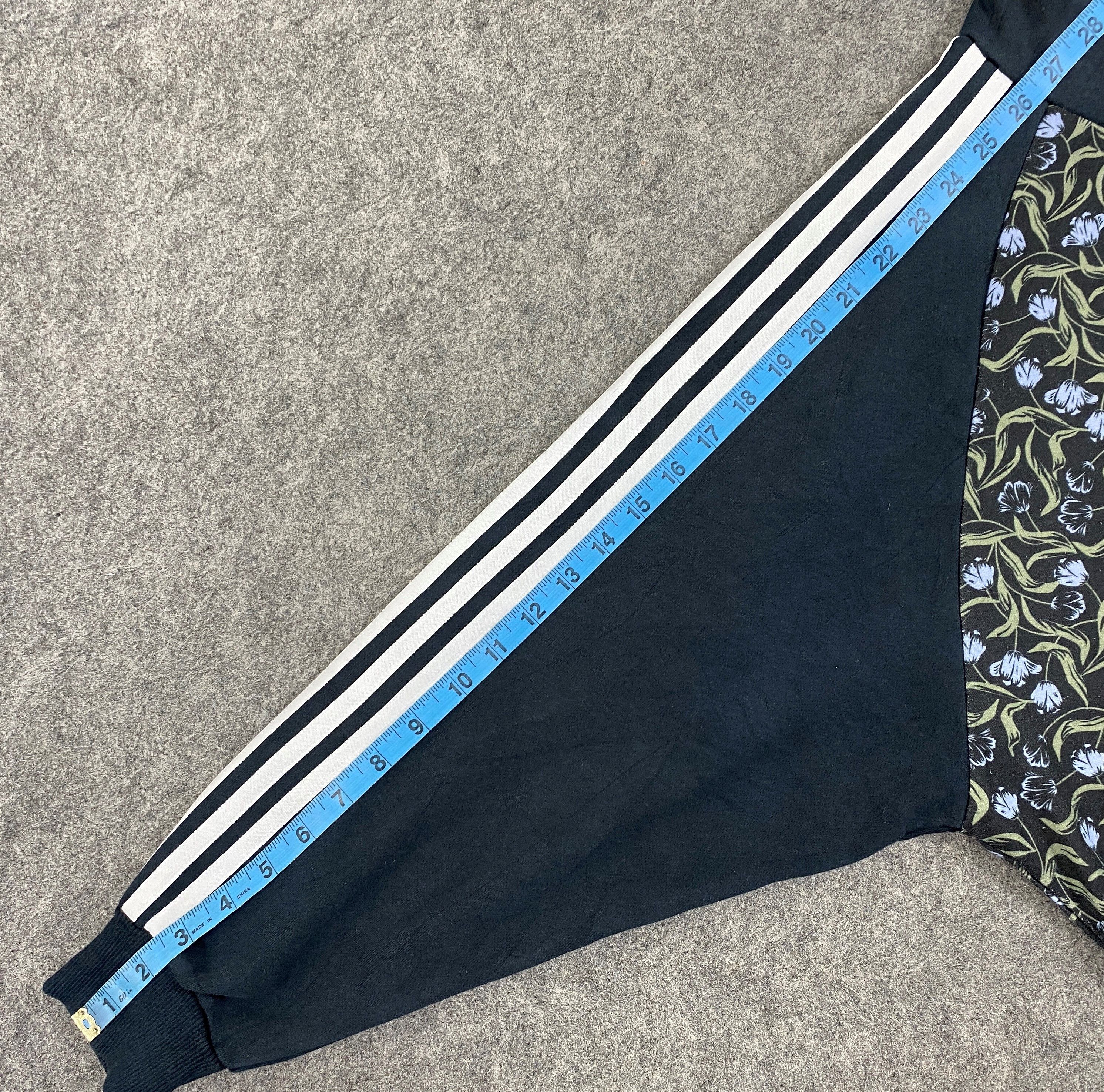 Adidas Adidas Flora Hoodie Boxy -SW0057 Size US L / EU 52-54 / 3 - 4 Thumbnail