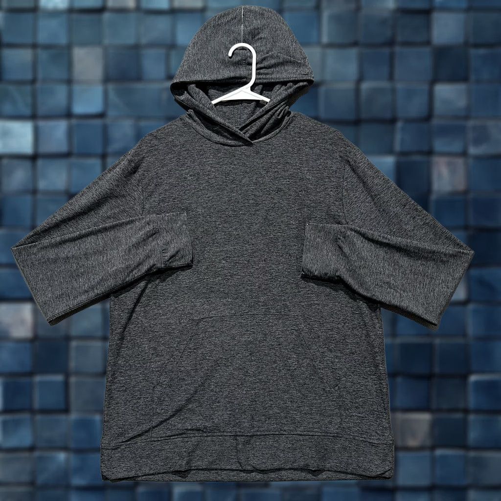 Outdoor Voices Outdoor Voices Hoodie Mens L Gray Pullover Athletic Lightweight Stretch Pockets Size US L / EU 52-54 / 3 - 1 Thumbnail