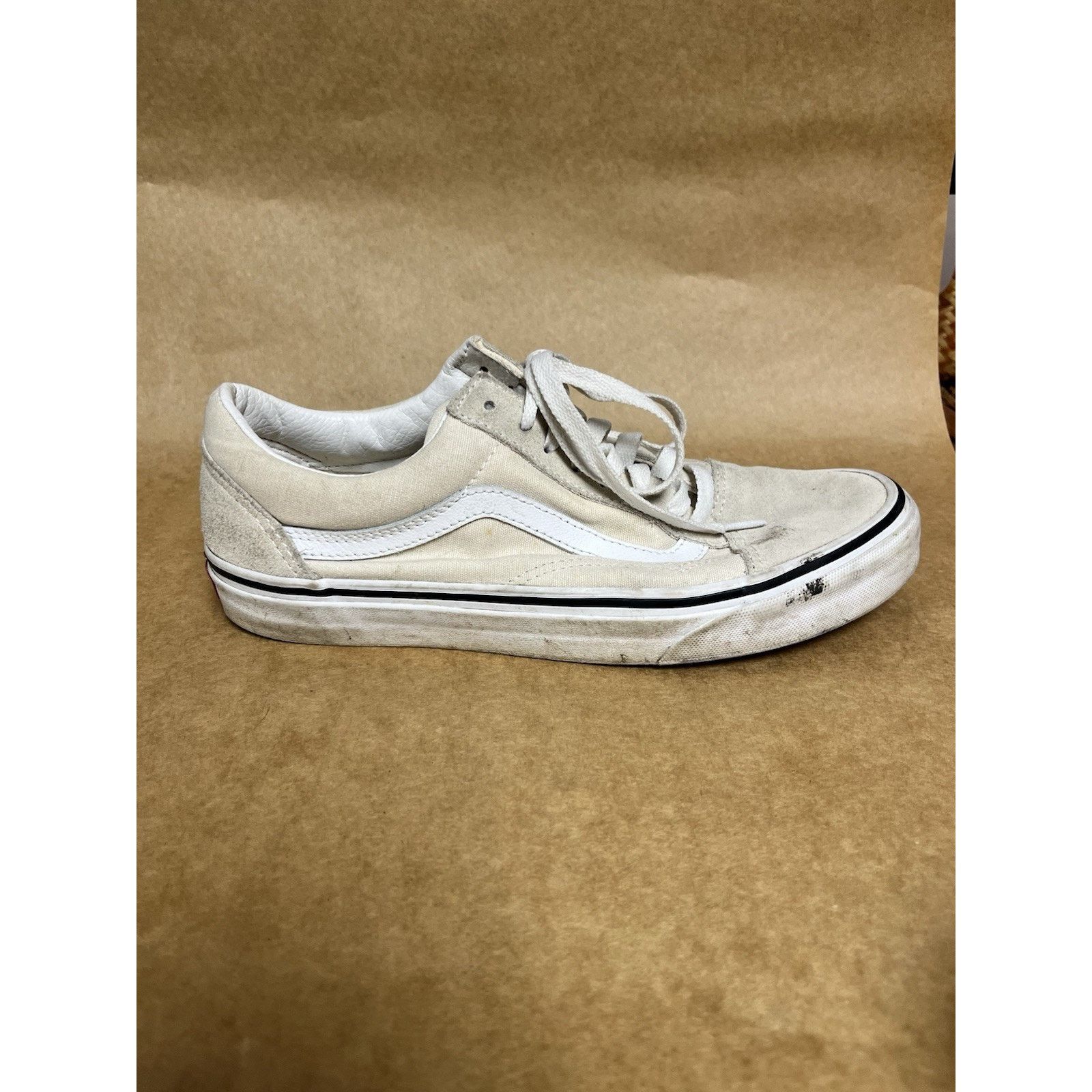 Vans Size 7 M - 8.5 W - VANS OG Old Skool LX Classic White Size US 7 / EU 40 - 6 Thumbnail