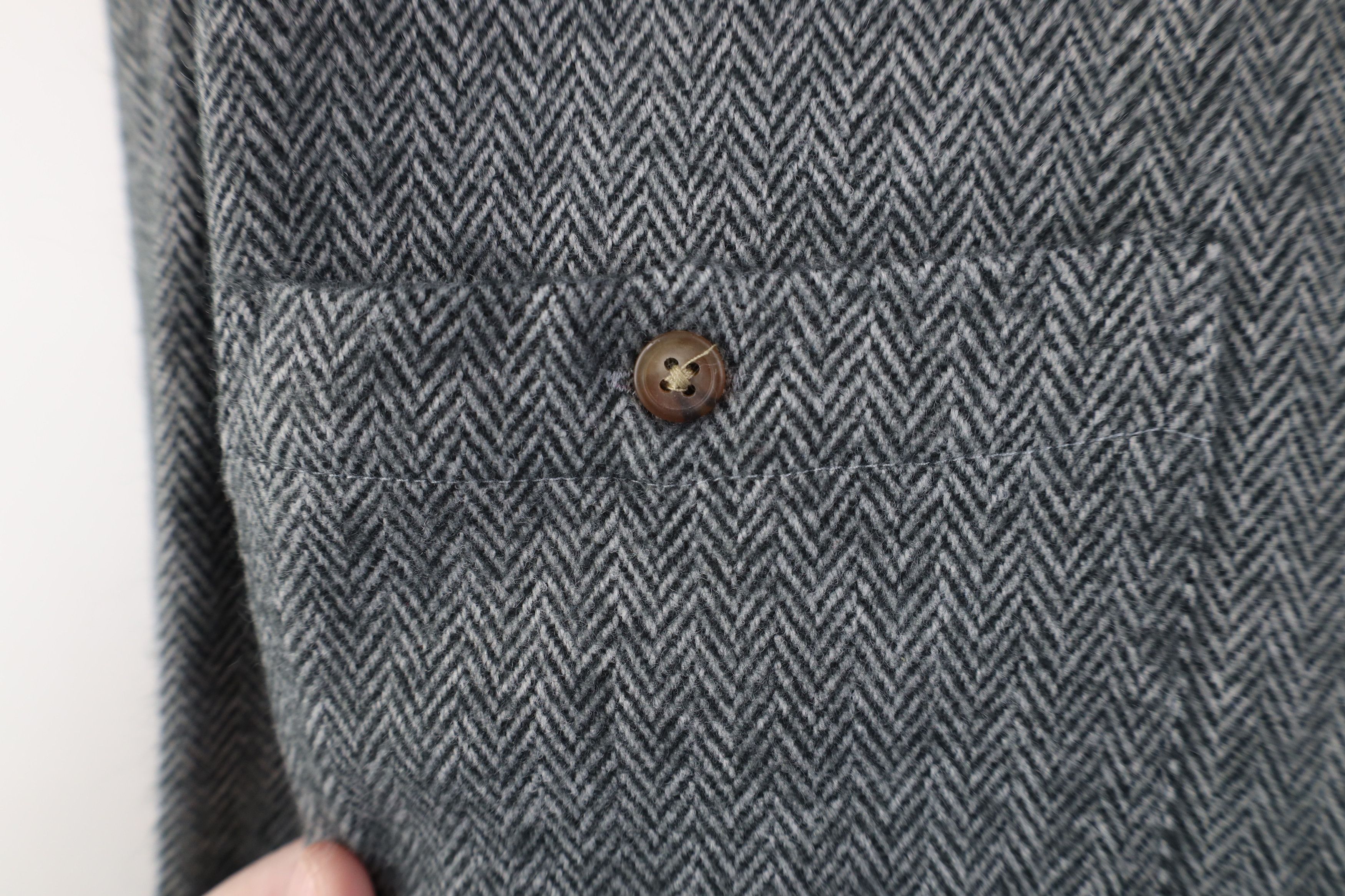 Vintage Vintage 90s Streetwear Herringbone Collared Button Shirt Size US XL / EU 56 / 4 - 4 Thumbnail