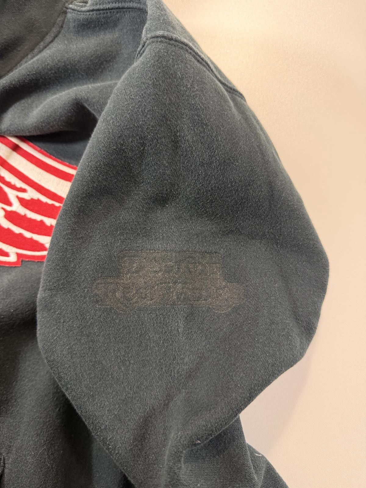 Pro Player Detroit red wings Men's Medium Black hoodie Size US M / EU 48-50 / 2 - 4 Thumbnail