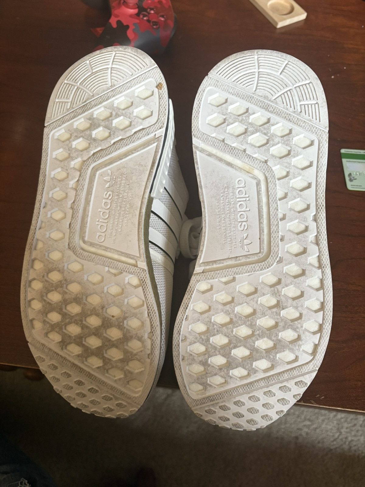 Adidas NMD _R1 ‘United By Sneakers ( Tokyo ) Size US 6.5 / EU 39-40 - 5 Thumbnail
