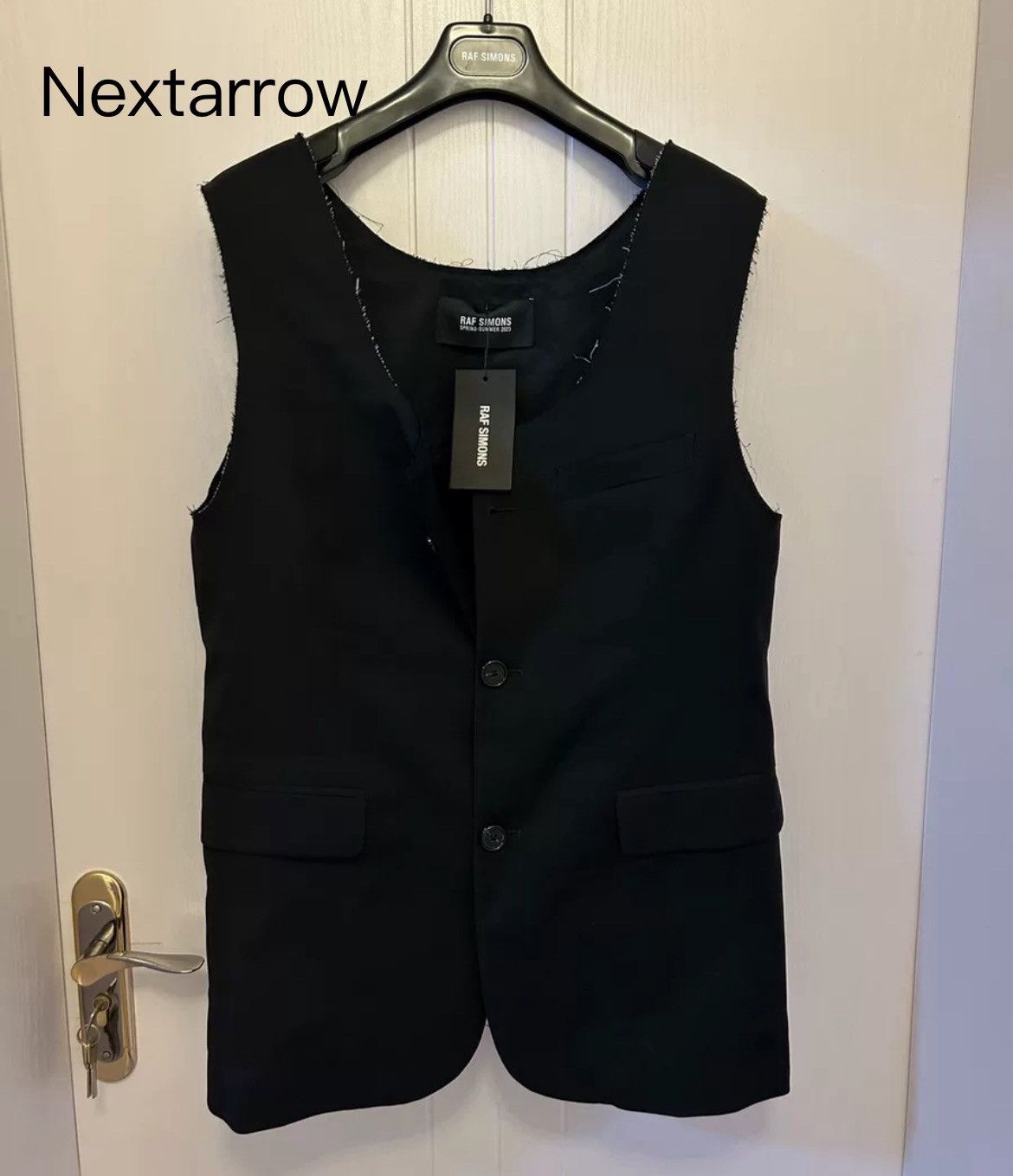 Raf Simons 23Spring fashion show vest