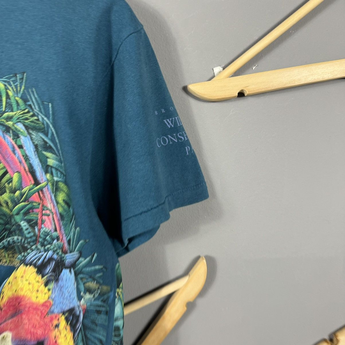 Habitat × Vintage Vintage 90s Habitat Bronx Zoo Wake Up the Rainforest T-Shirt Size US S / EU 44-46 / 1 - 6 Thumbnail