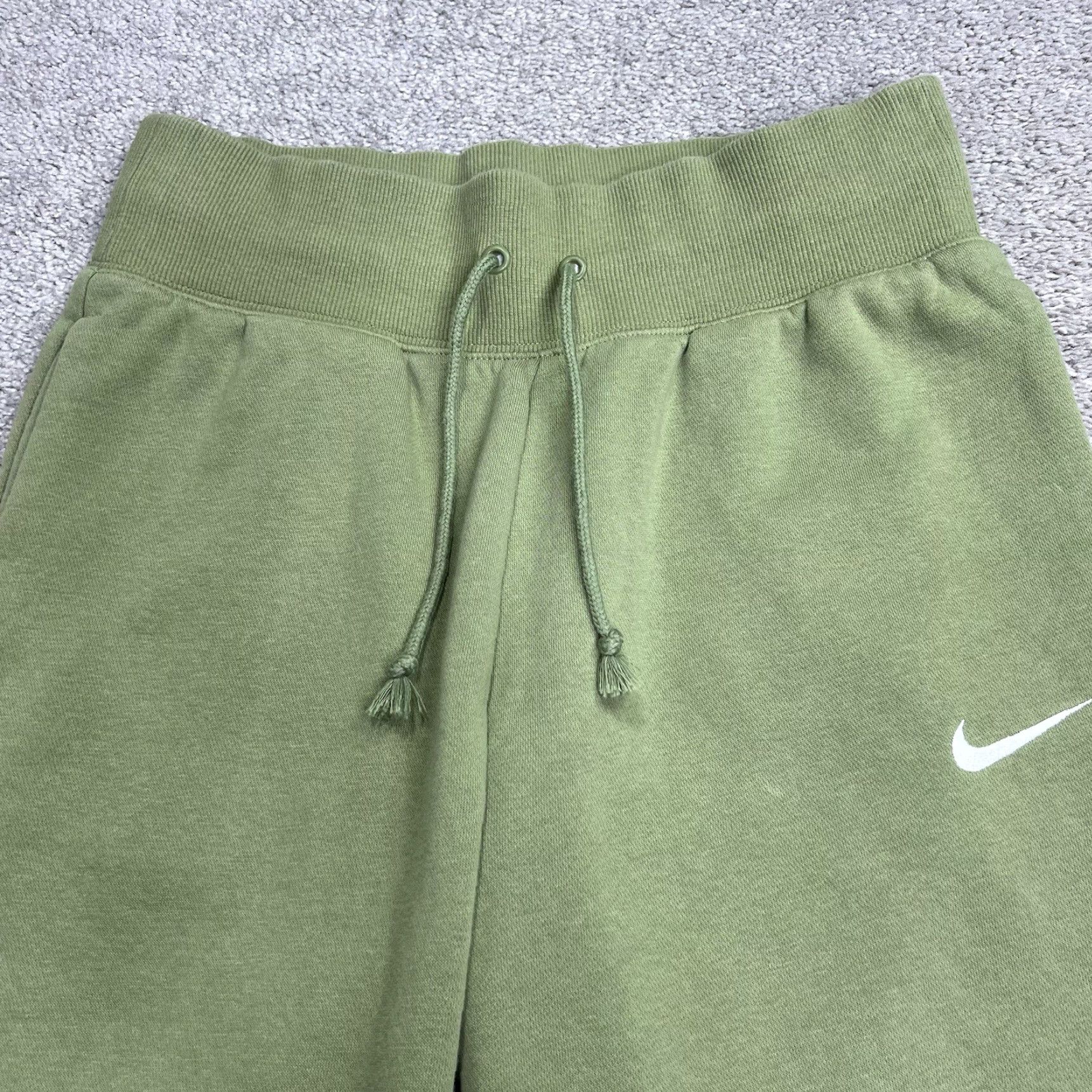 Nike Nike Sweatpants Women’s Size Small Green Fleece Lined Sportswear Jogger Casual Activewear Size 28" / US 6 / IT 42 - 2 Thumbnail