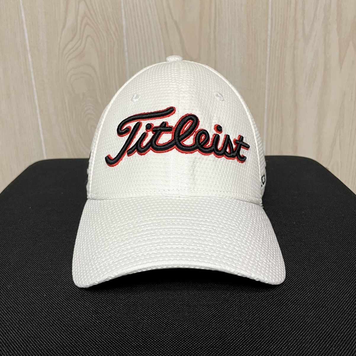 New Era × Titleist Titleist Pro V1 FJ New Era Golf Hat White Cap Large XLarge Size ONE SIZE - 1 Thumbnail