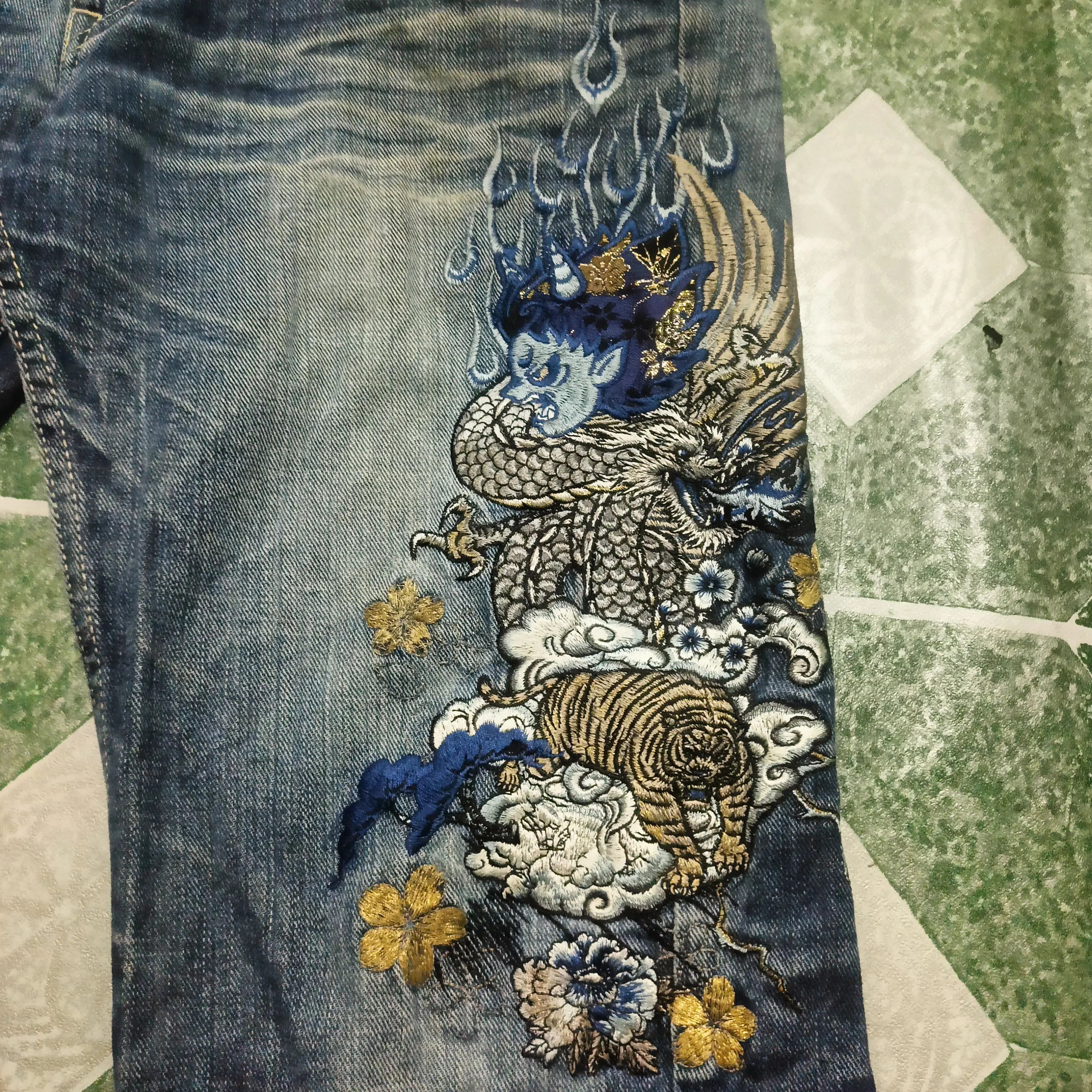 Karakuri Tamashii Japan Osaka Big Train Embroidery Dragon Tiger karakuri style Size US 32 / EU 48 - 4 Thumbnail