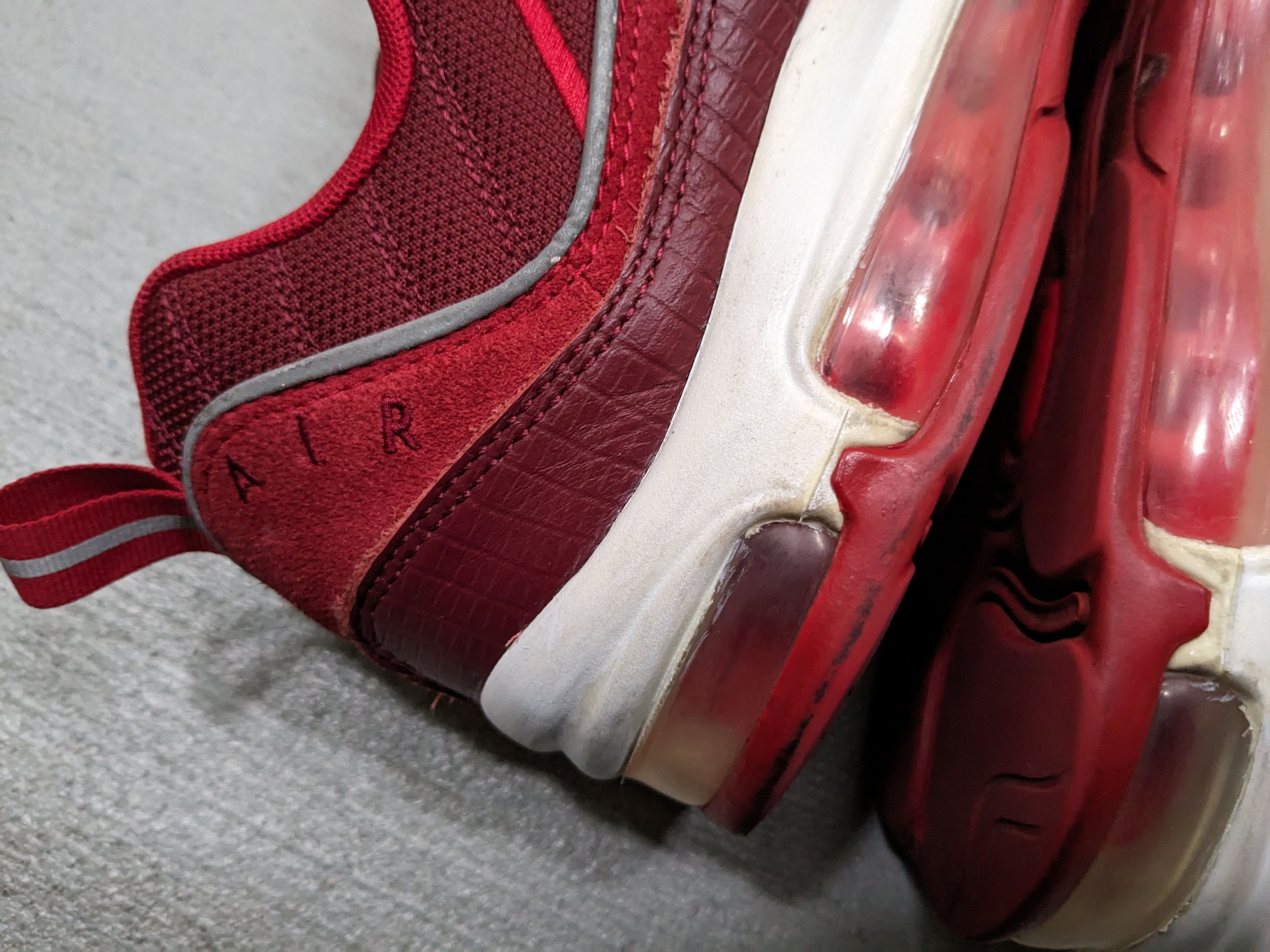 Nike Nike Air Max 98 SE Triple Red Size 11 White AO9380-600 Size US 11 / EU 44 - 9 Thumbnail