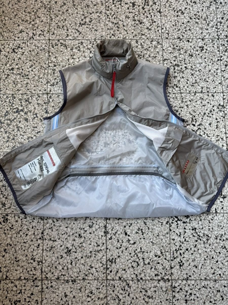 Prada SS00’ Prada Sport Semi Transparent Back 3M Hooded Vest Size M / US 6-8 / IT 42-44 - 9 Thumbnail