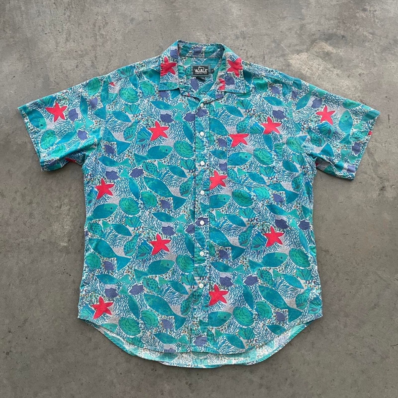 Vintage Vintage Woolrich Tropical Button Up Shirt Size US L / EU 52-54 / 3 - 1 Thumbnail