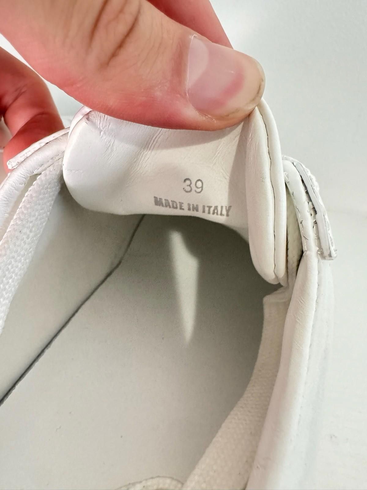 Versace Versace Logo Print Greca Sole Leather Sneakers SZ 39 Women's Size US 9 / IT 39 - 6 Thumbnail