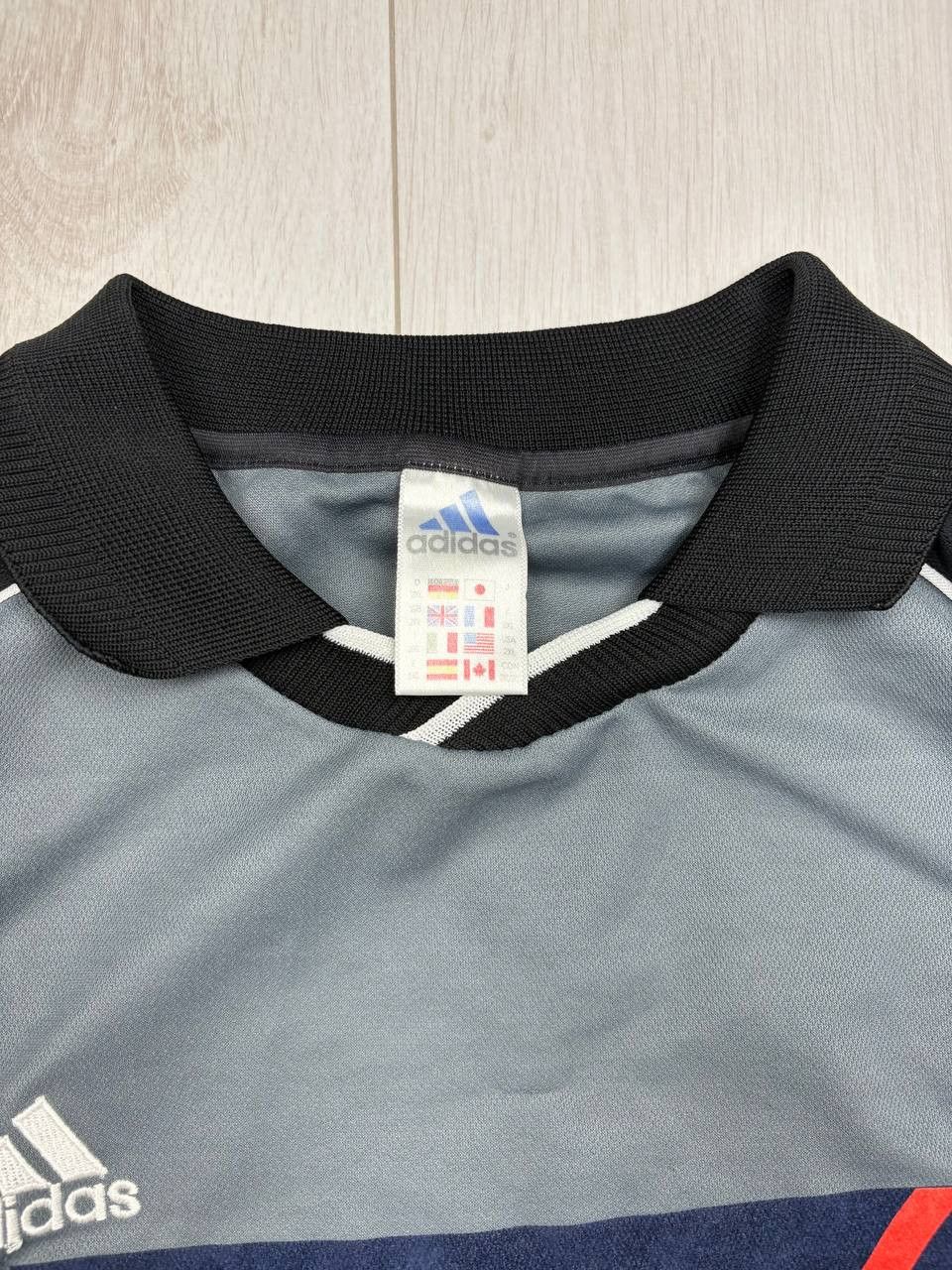 Adidas Vintage 2000 Adidas Berlin size XXL Size US XXL / EU 58 / 5 - 4 Thumbnail