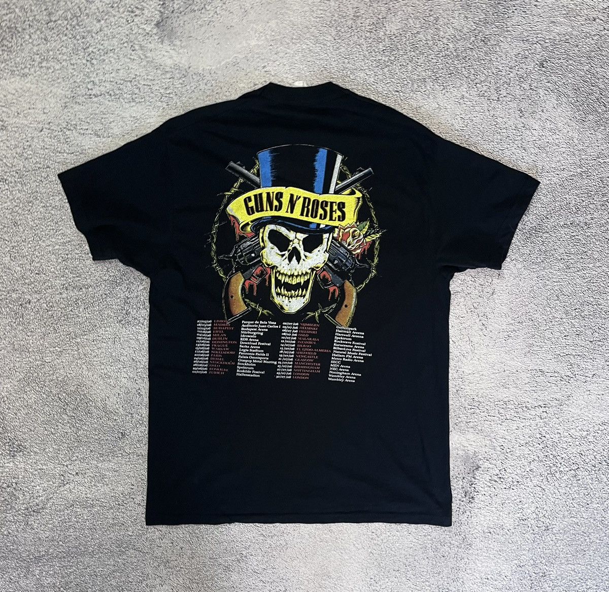Band Tees Guns N Roses Men’s T Shirt Tour 2006 Vintage Band Tee Rock Size US M / EU 48-50 / 2 - 2 Thumbnail