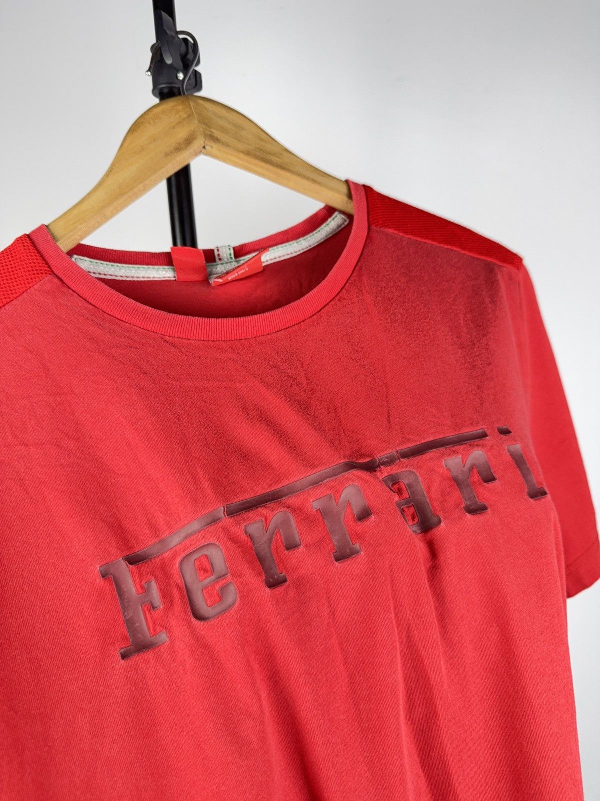Ferrari Vintage 00s Style Puma Ferrari Big Logo Faded T shirt Size US XL / EU 56 / 4 - 4 Thumbnail