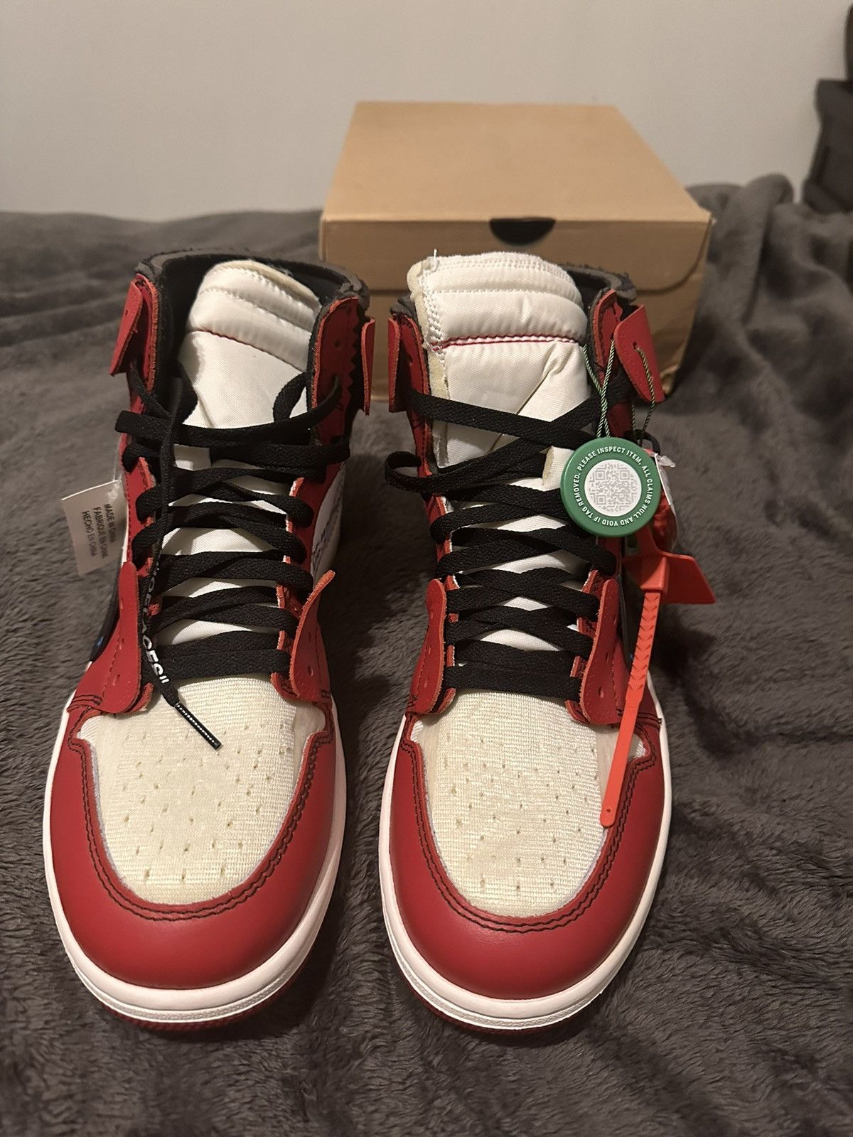 Jordan Brand Nike Off-White Chicago Size US 12 / EU 45 - 3 Thumbnail