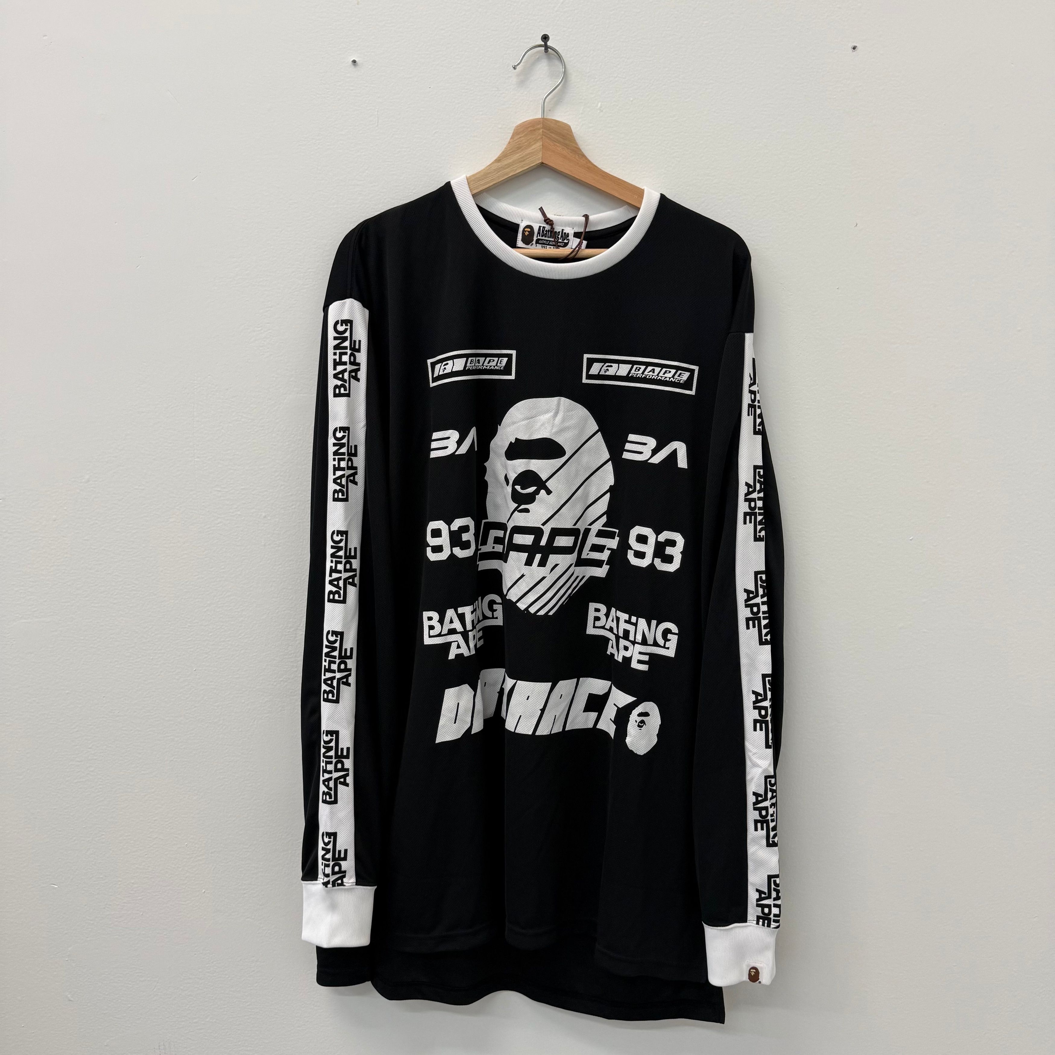 Bape Bape A Bathing Ape Performance Logo Crewneck - Size XXL Size US XXL / EU 58 / 5 - 1 Thumbnail