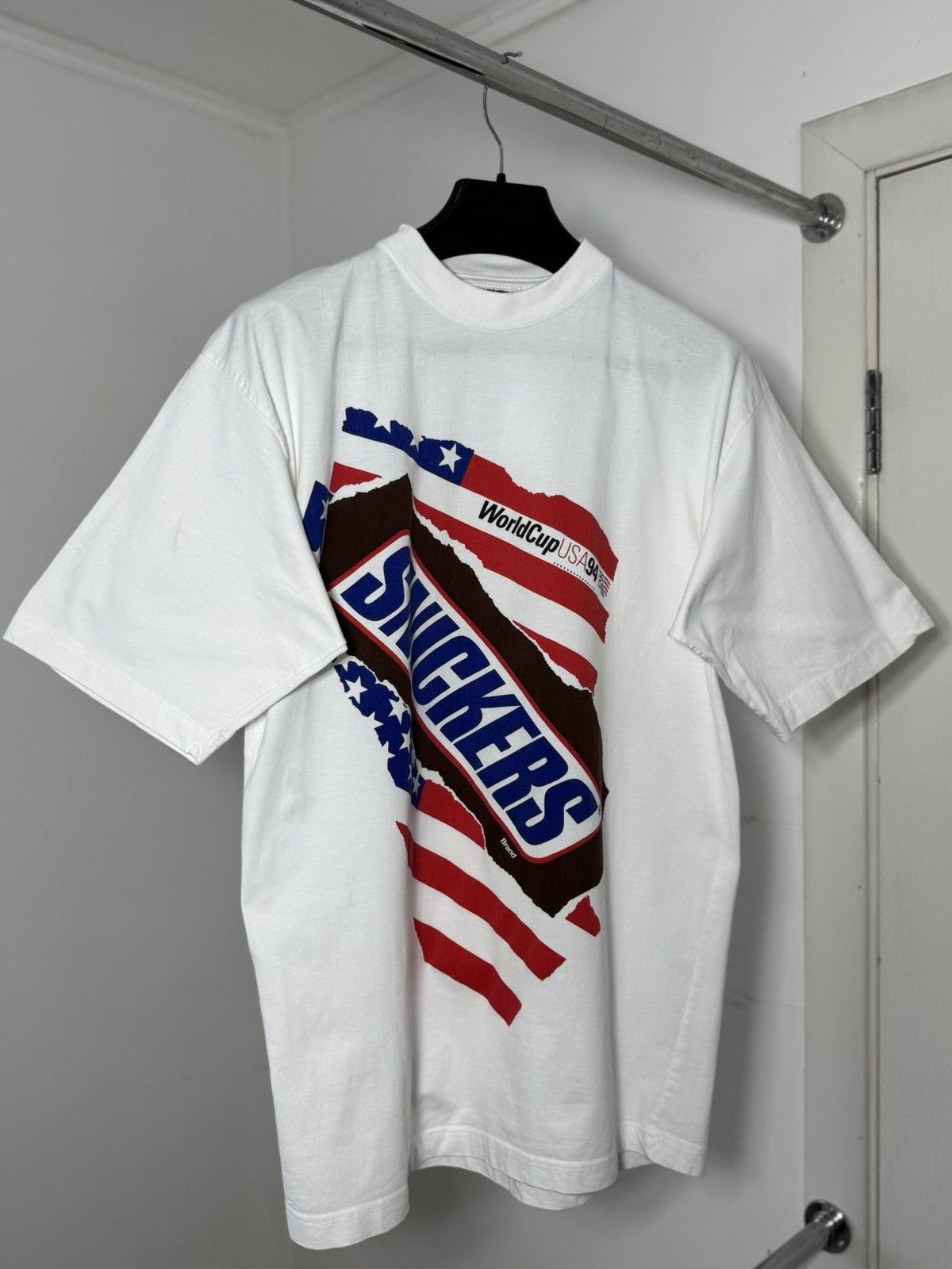 Band Tees World Cup Fifa 1994 USA Vintage Snickers Sport Tee Size M Size US M / EU 48-50 / 2 - 2 Thumbnail