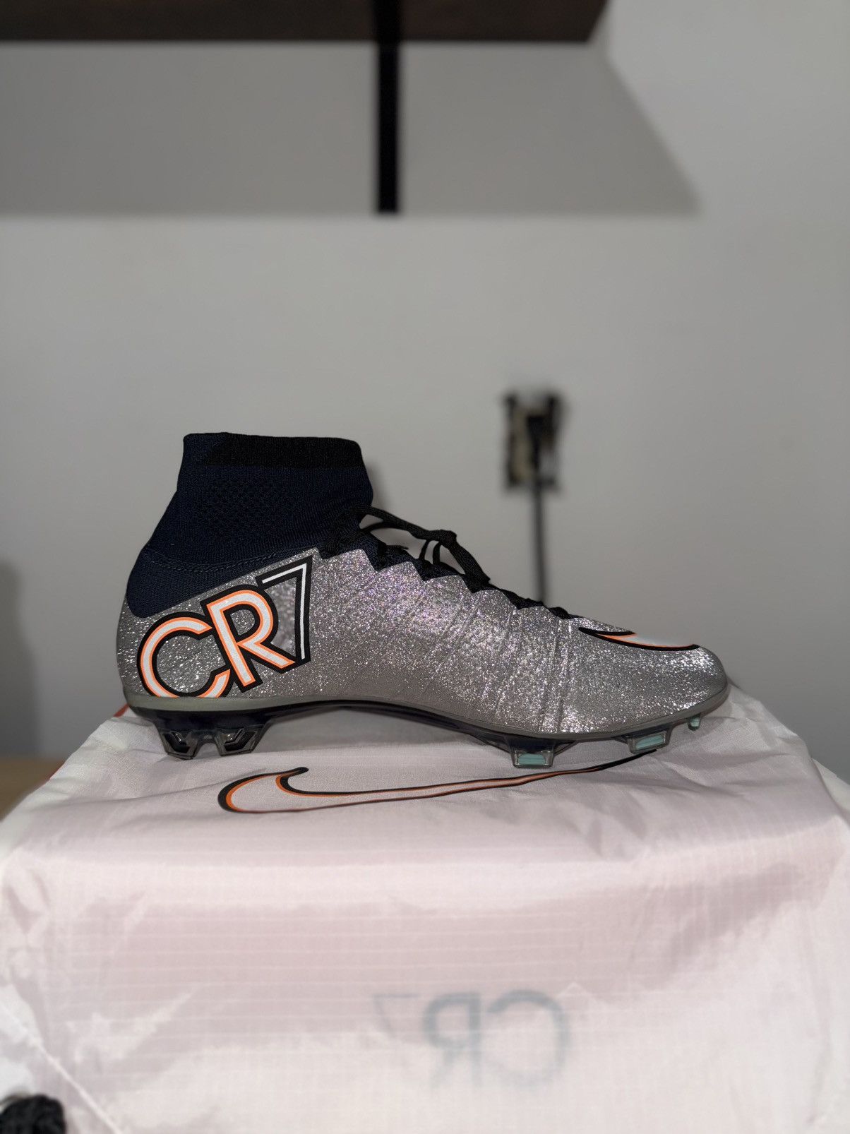 Nike Nike Mercurial Superfly IV CR7 Silverware - FG Size US 10.5 / EU 43-44 - 14 Thumbnail