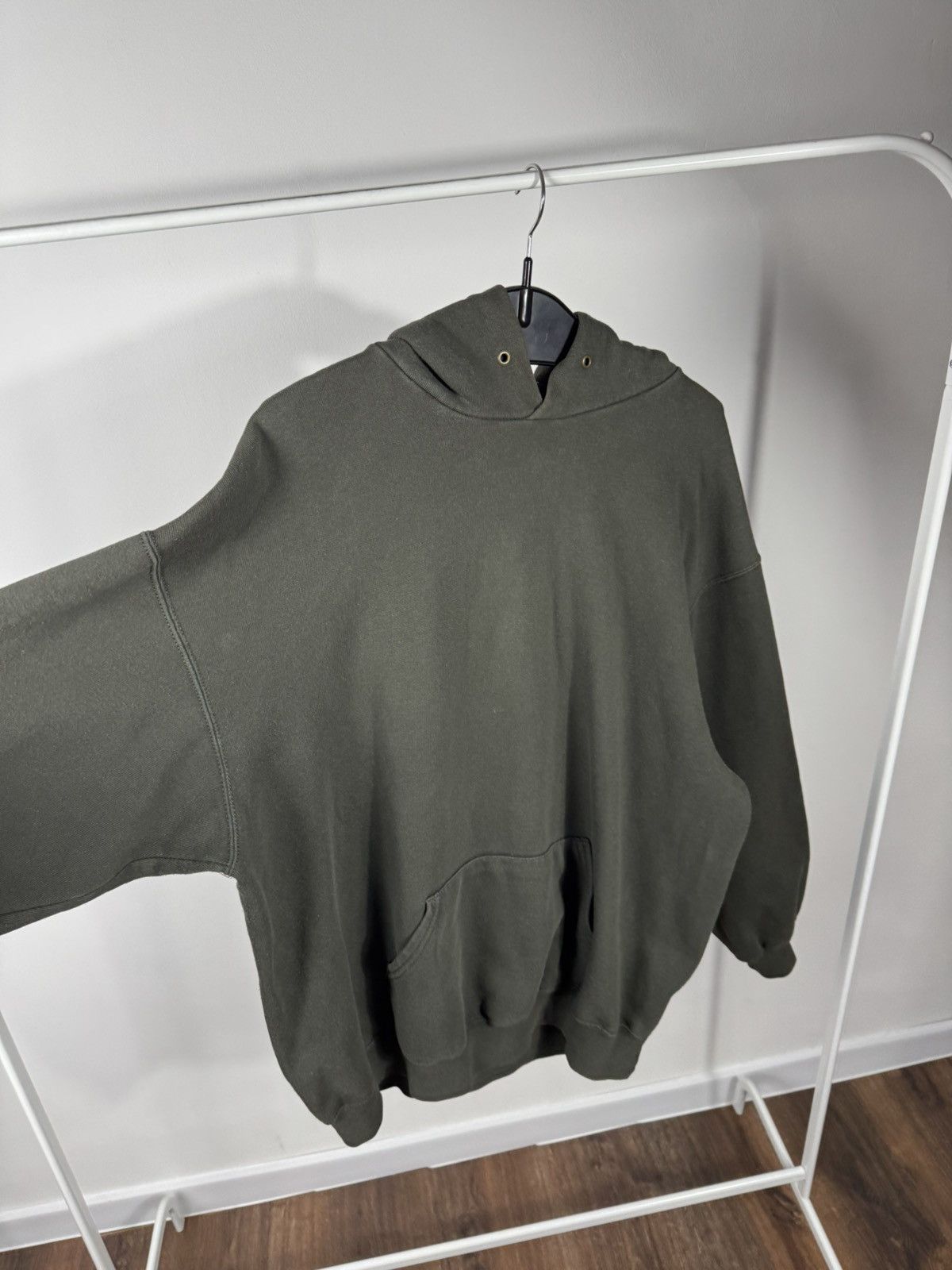 Fruit Of The Loom Vintage Fruit of the Loom Hoodie XL Faded Blank Pullover Size US XL / EU 56 / 4 - 4 Thumbnail