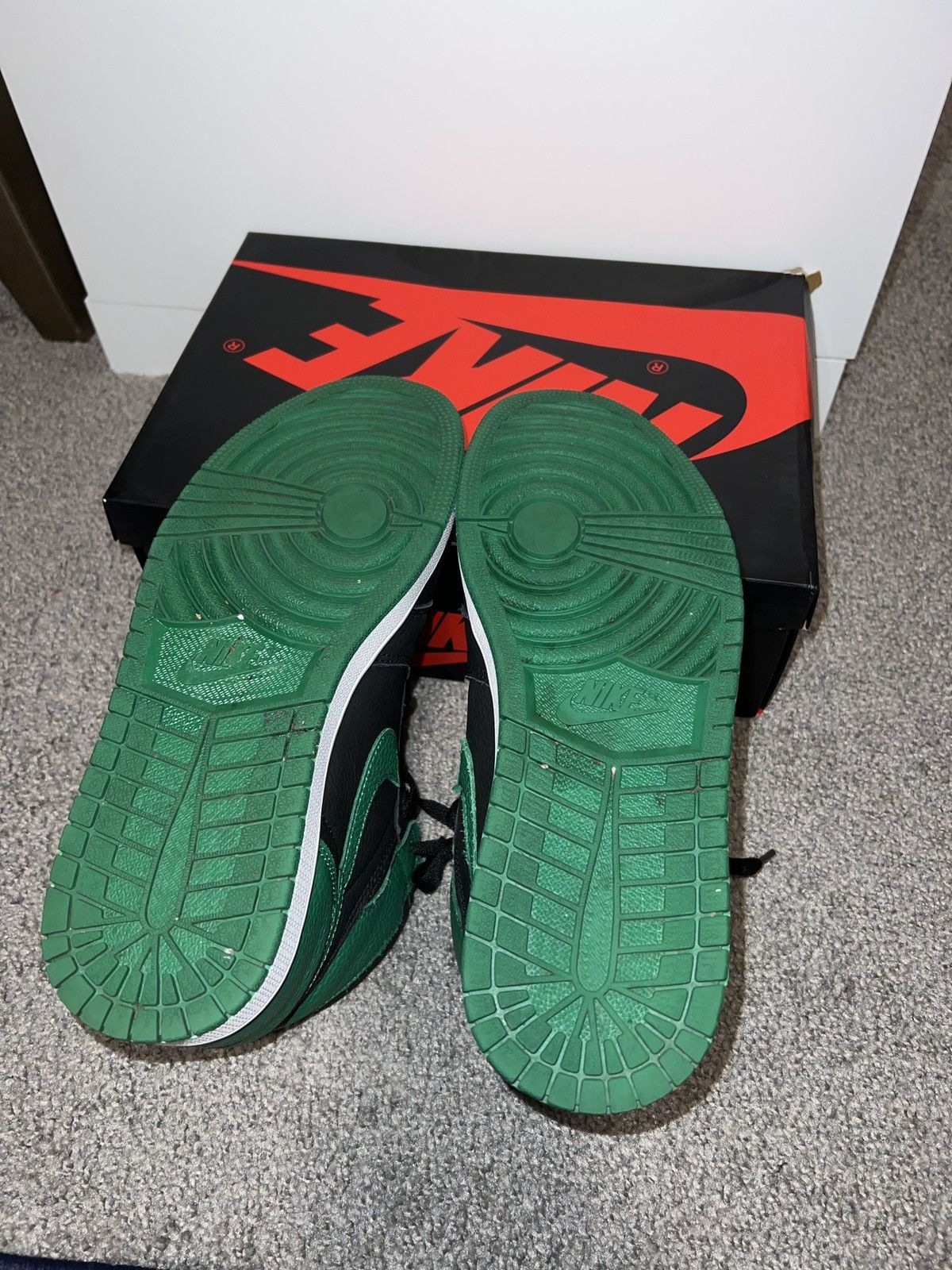 Designer × Jordan Brand × Nike Jordan 1 retro high pine green black Size US 9 / EU 42 - 6 Thumbnail