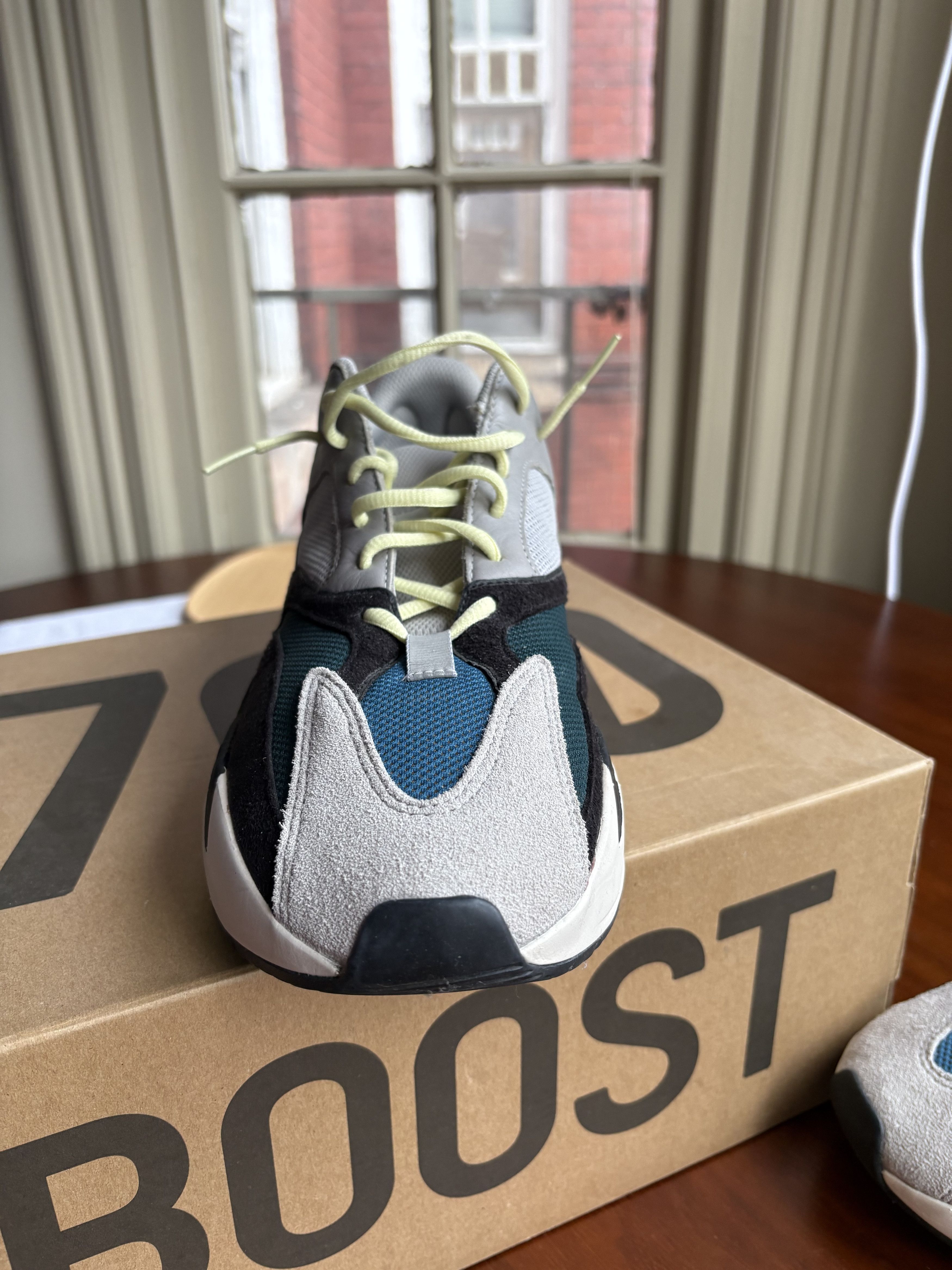Yeezy Yeezy 700 waverunner Size US 11.5 / EU 44-45 - 6 Thumbnail